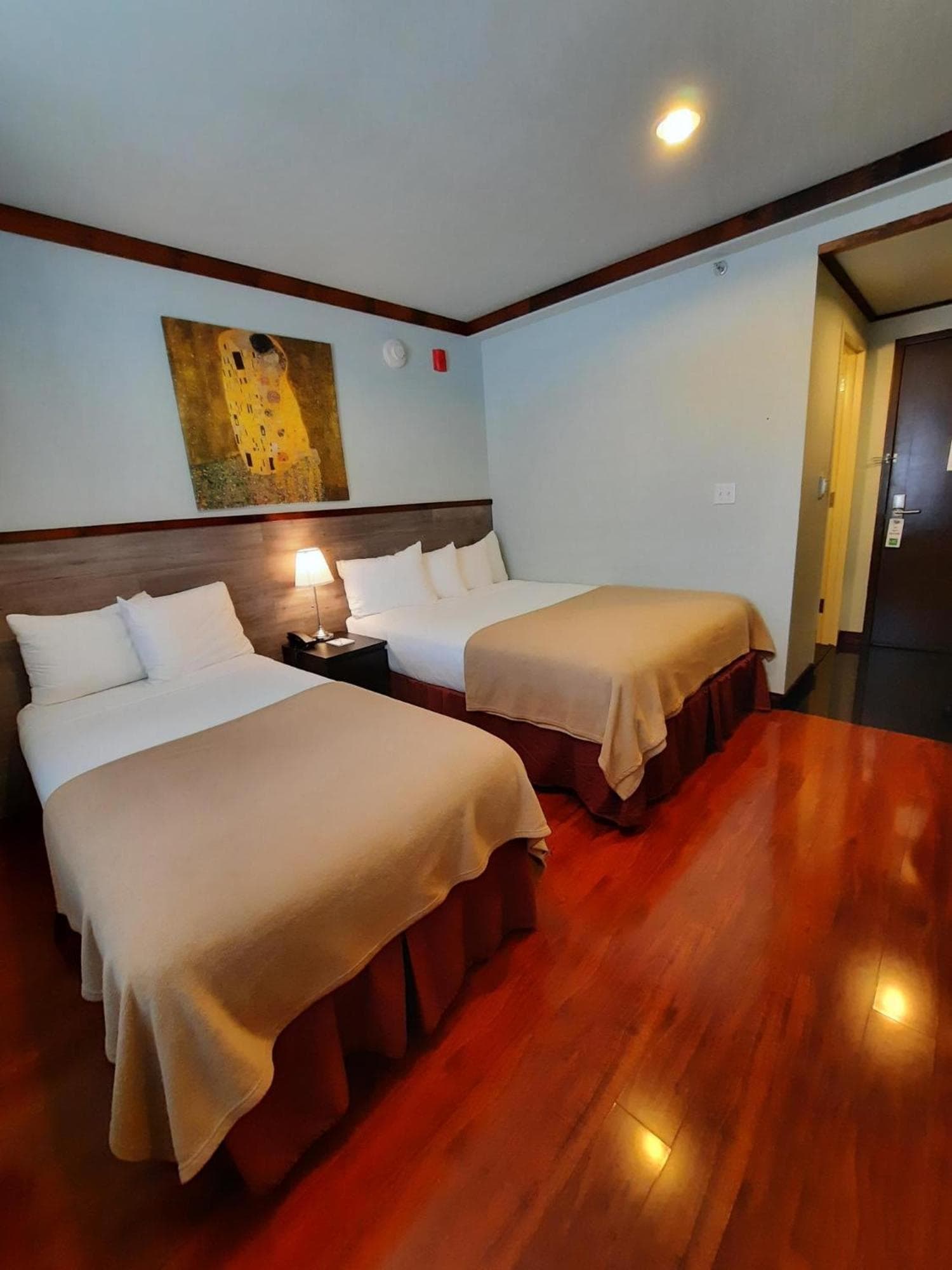 LIC Hotel gallery photo in Queens, NY — image 7