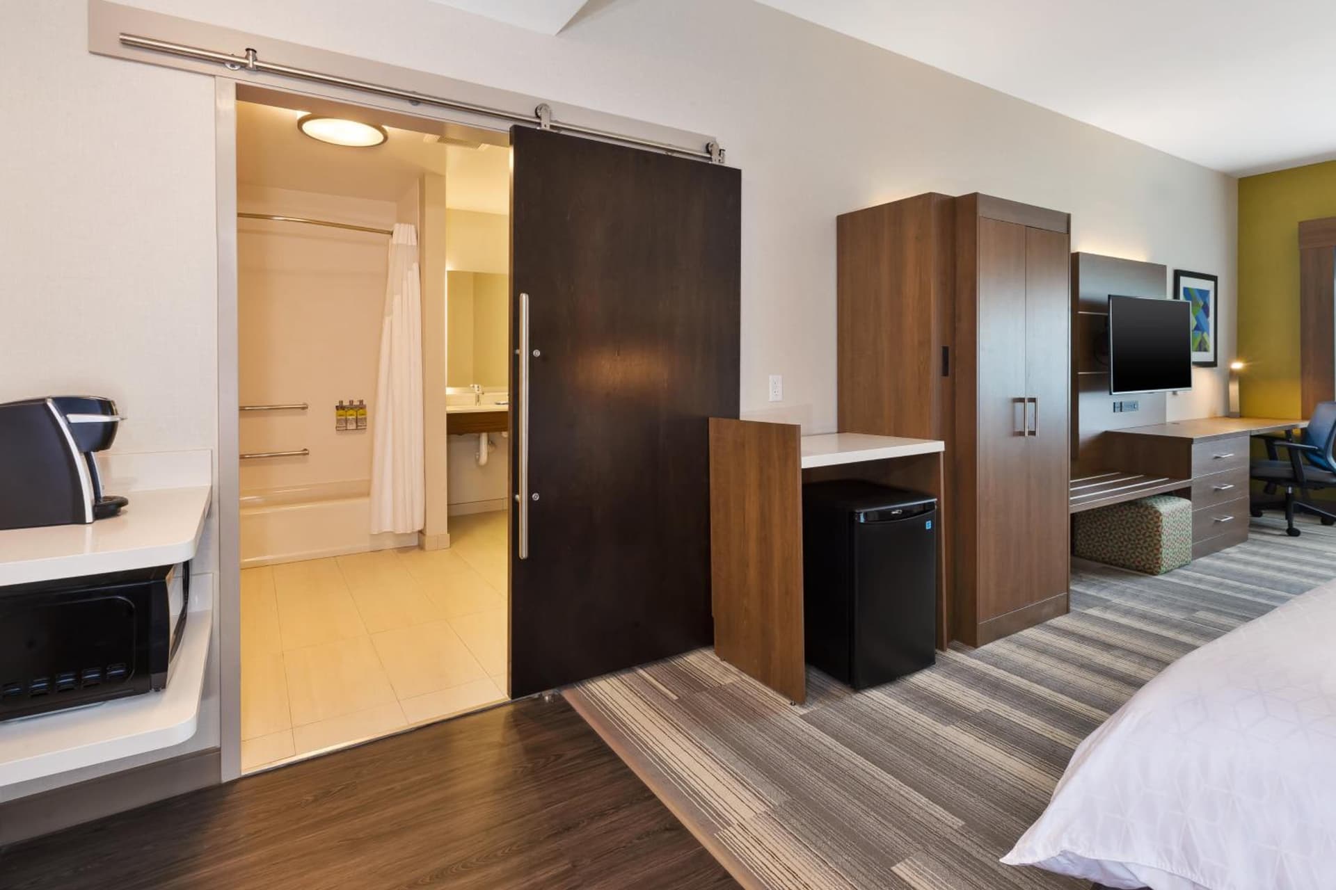 Holiday Inn Express & Suites - Milan - Sandusky Area by IHG gallery photo in Milan, OH — image 35