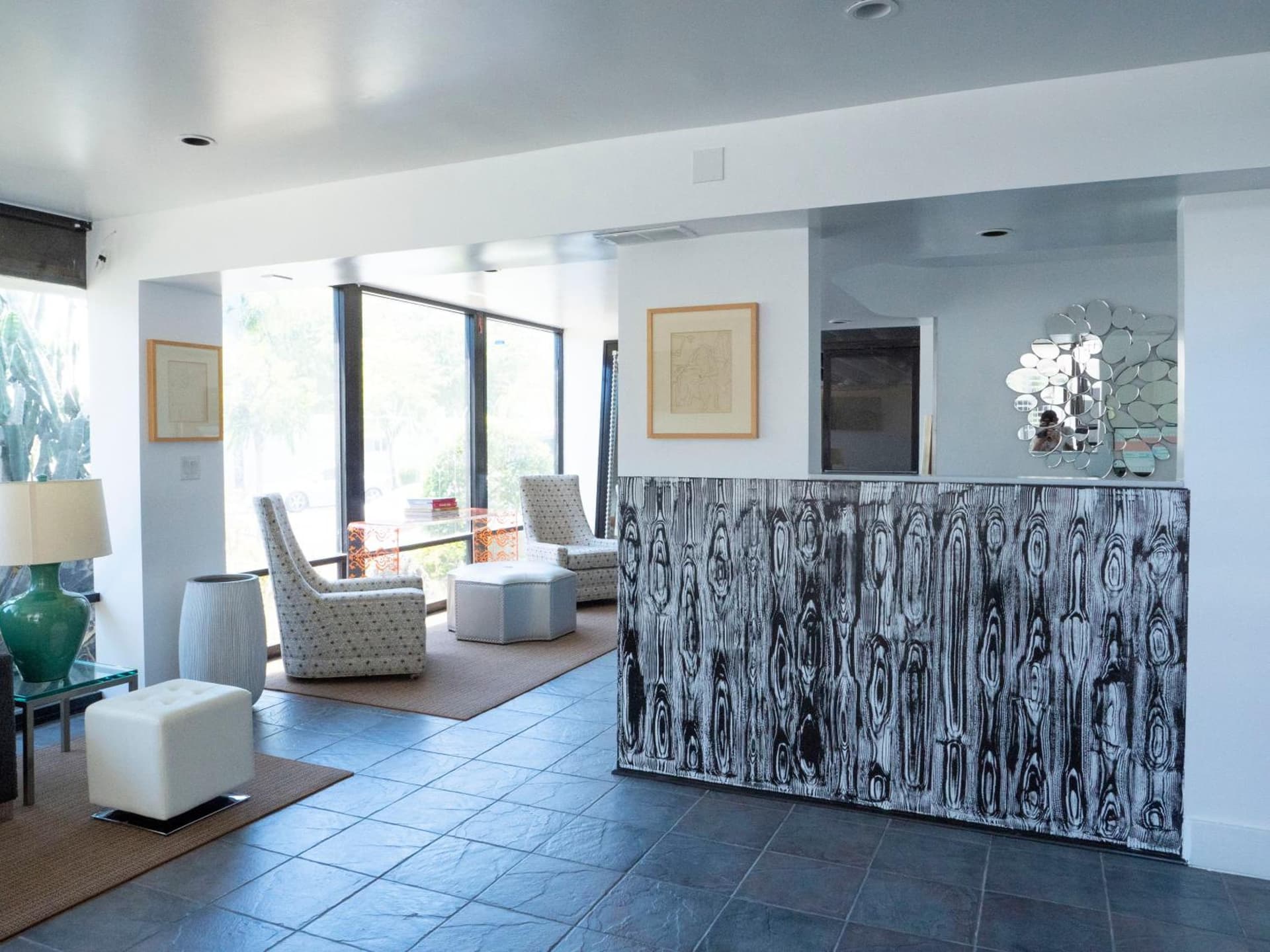 Park Plaza Lodge gallery photo in Los Angeles, CA — image 11