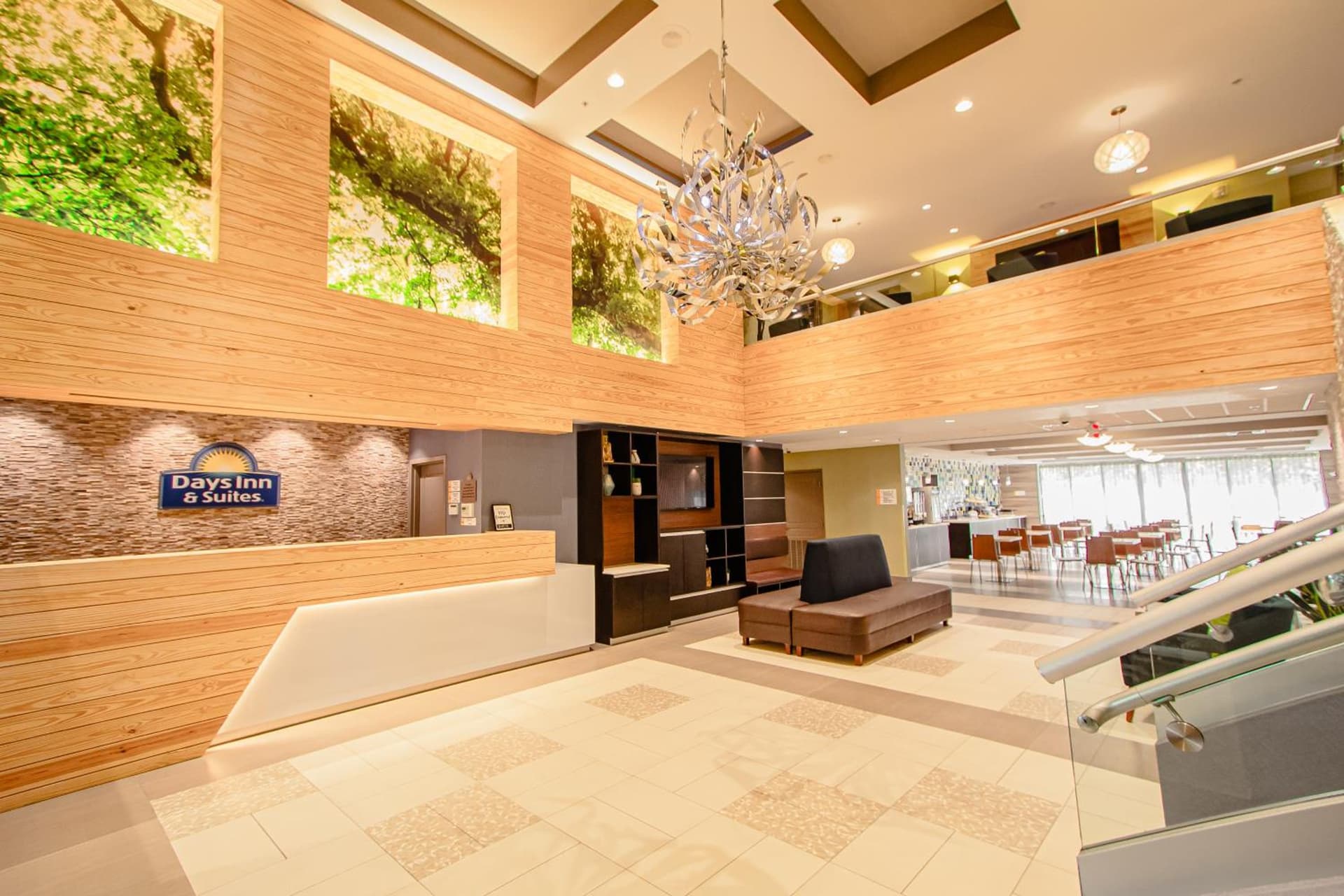 Days Inn & Suites by Wyndham Fort Myers Near JetBlue Park gallery photo in Fort Myers, FL — image 17