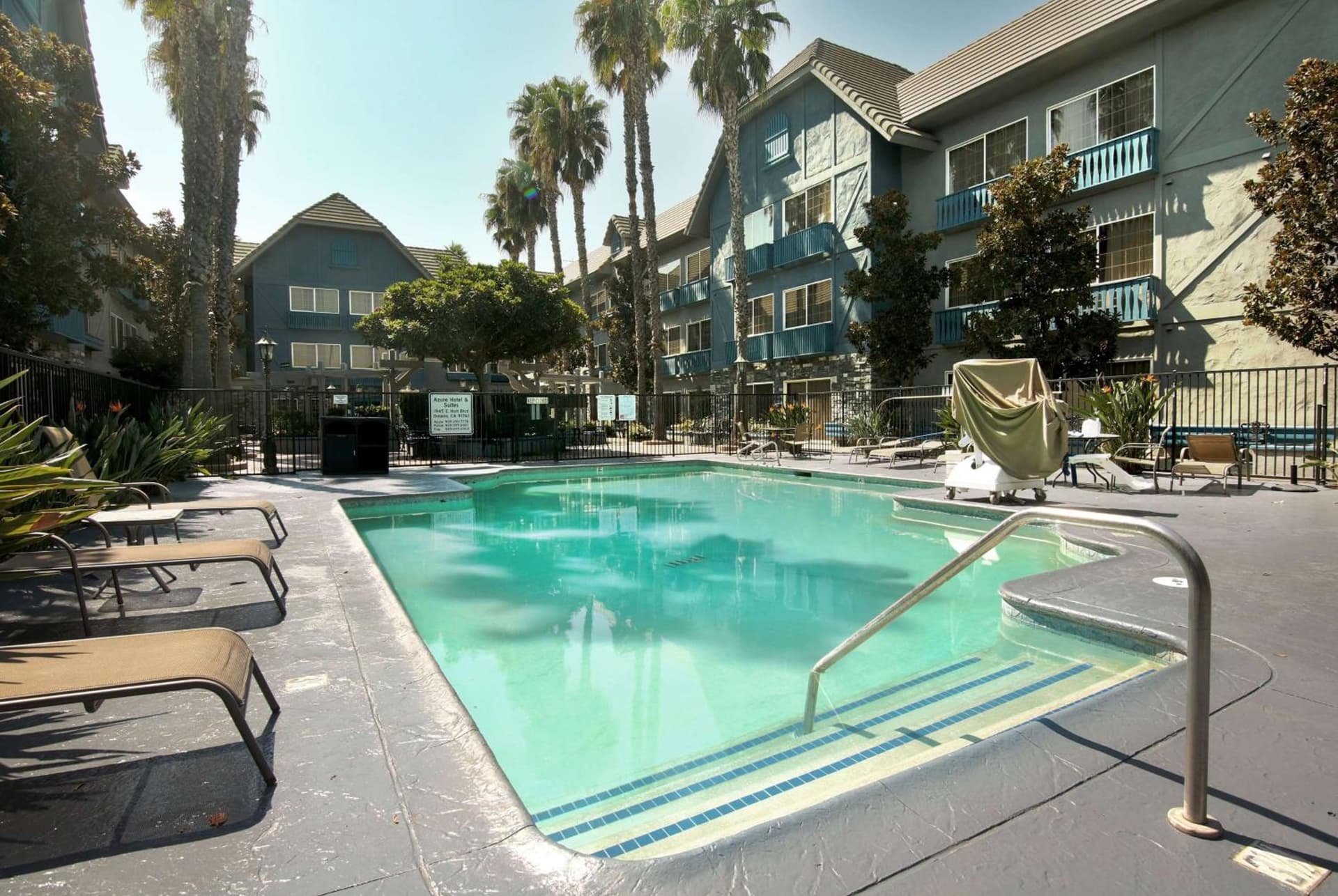 Azure Hotel&Suites Ontario Trademark Collection by Wyndham gallery photo in Ontario, CA — image 55