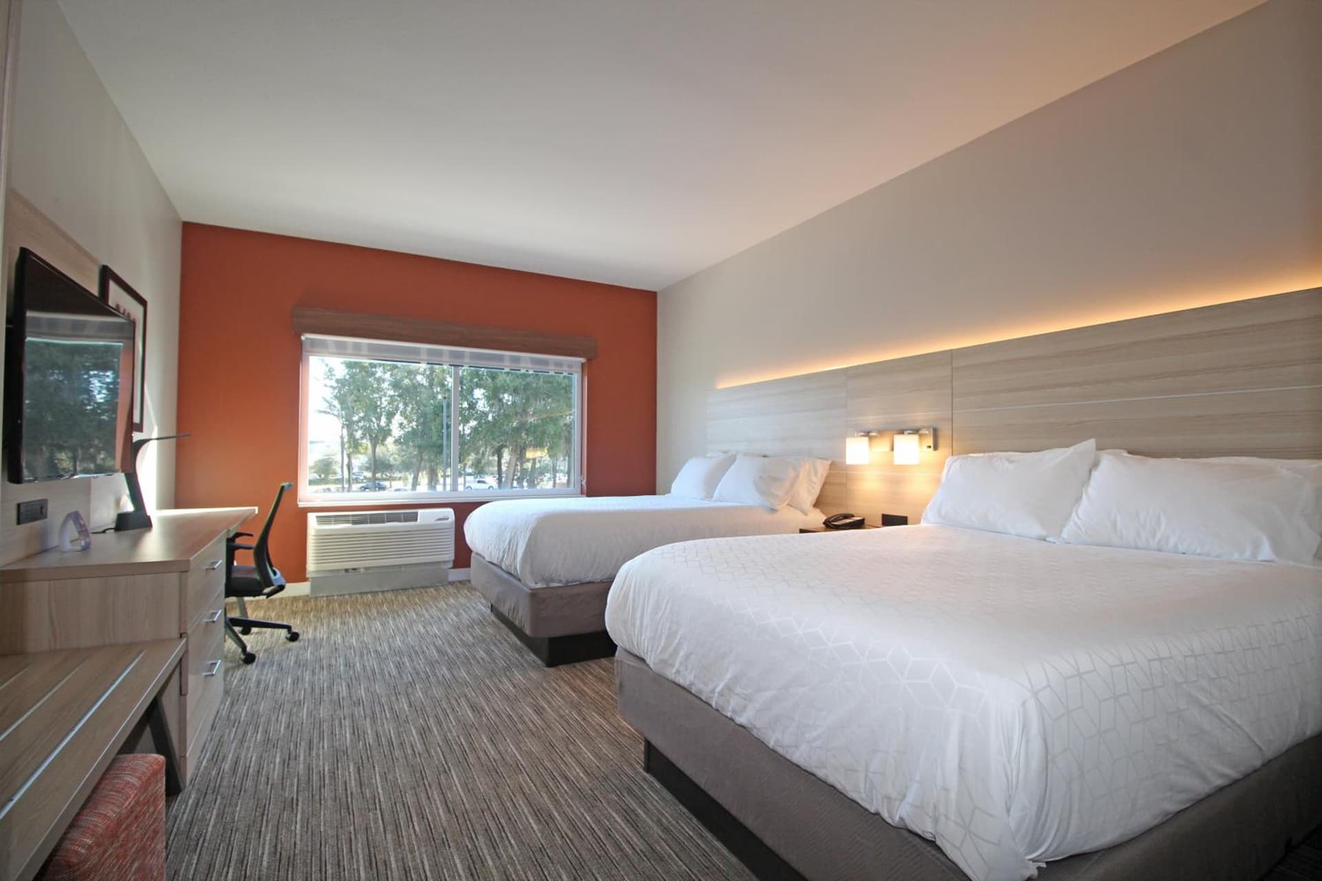 Holiday Inn Express & Suites Ocala by IHG gallery photo in Ocala, FL — image 13