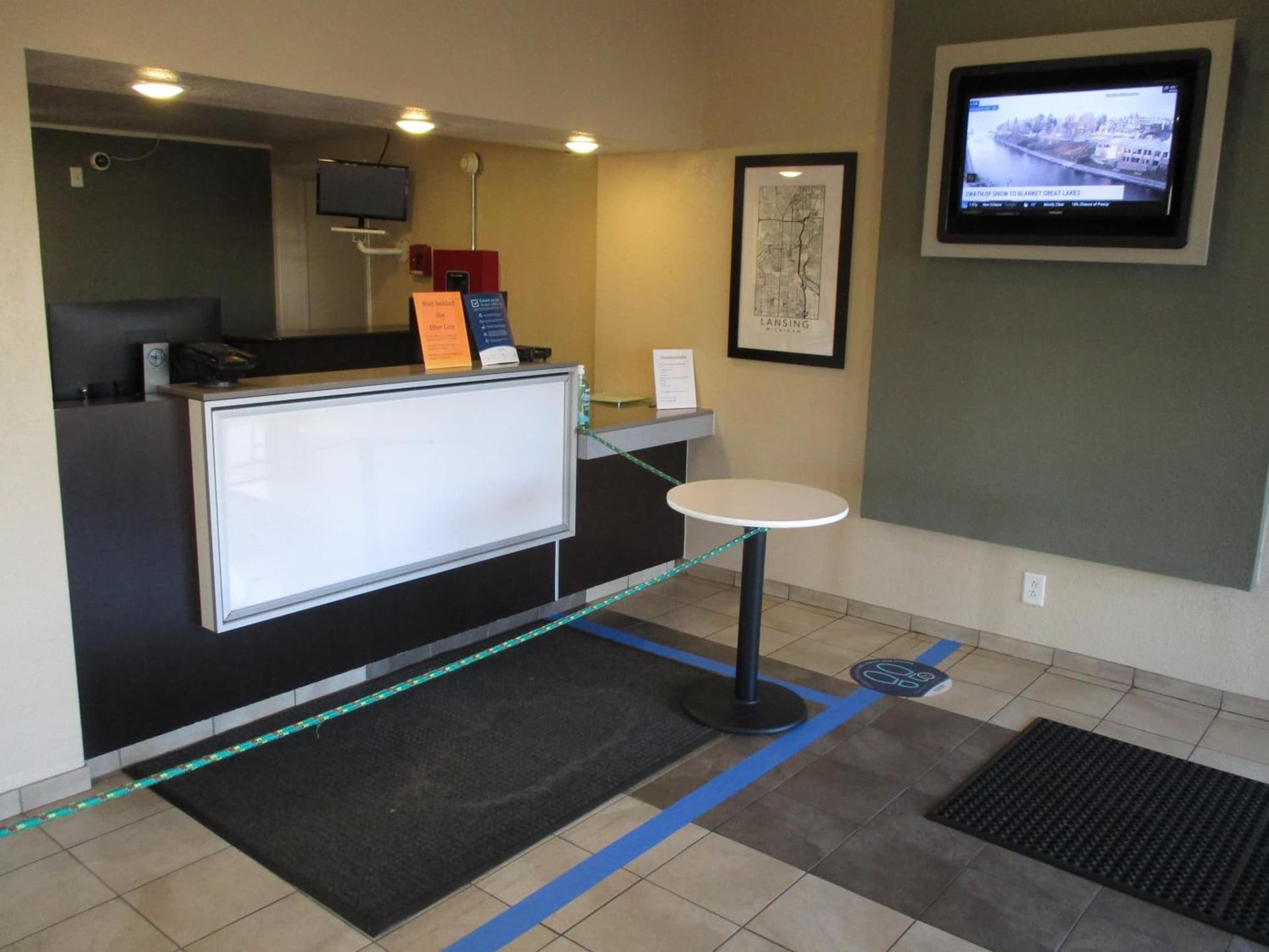 Travelodge by Wyndham Lansing property views in Lansing, MI — gallery photo 3