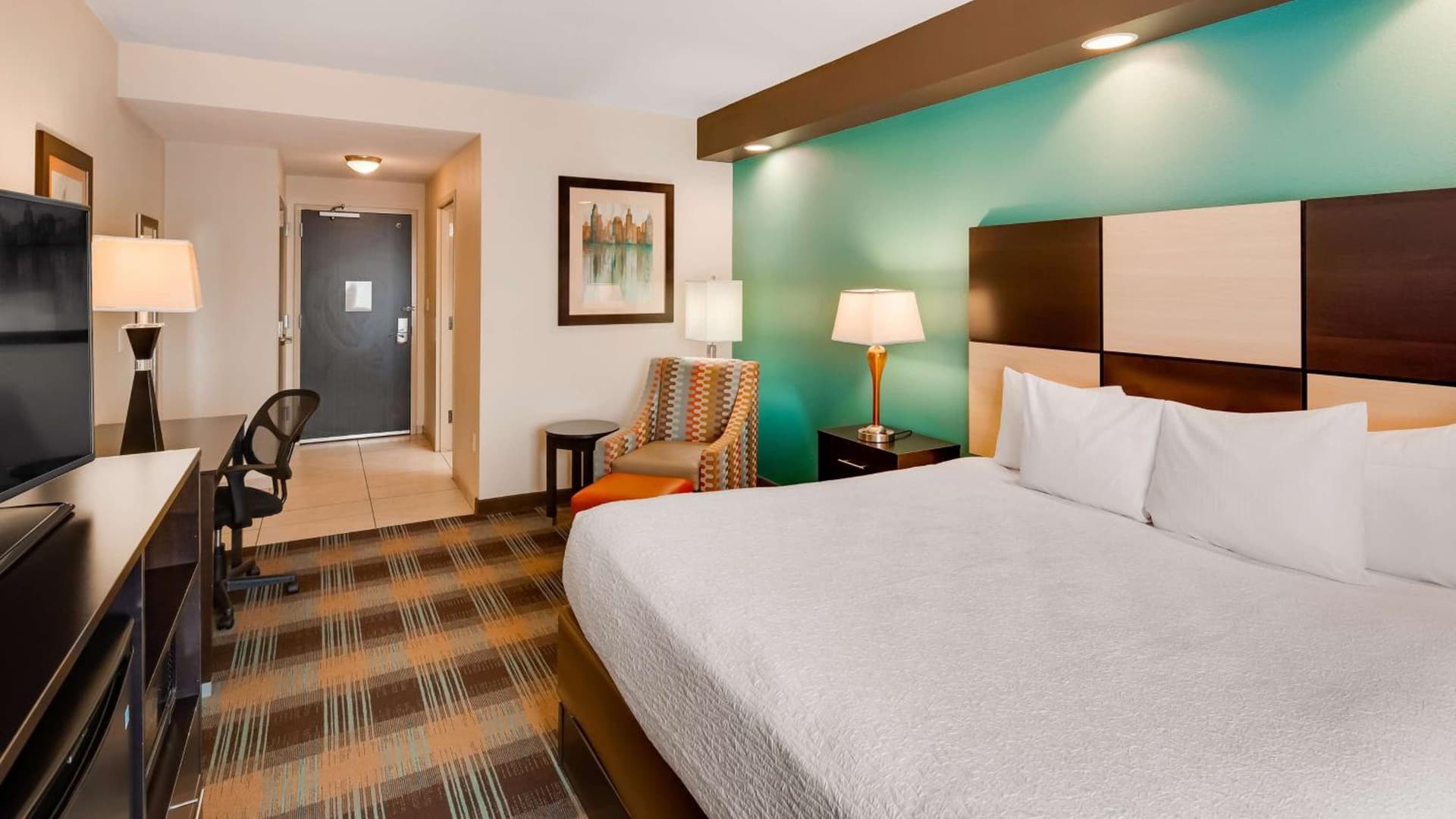 Best Western Plus Atrium Inn & Suites interior in Clarksville, TN — gallery photo 2