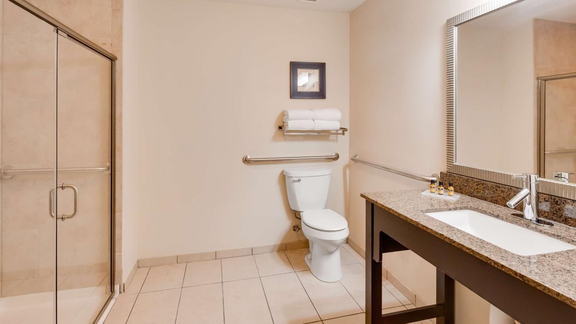 Best Western Plus Atrium Inn & Suites property views in Clarksville, TN — gallery photo 3