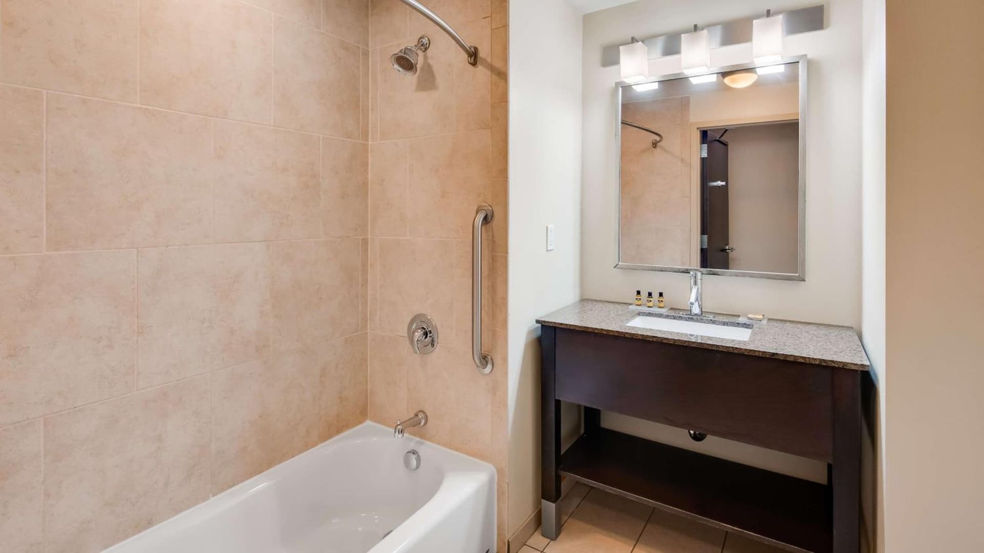 Best Western Plus Atrium Inn & Suites gallery photo in Clarksville, TN — image 16