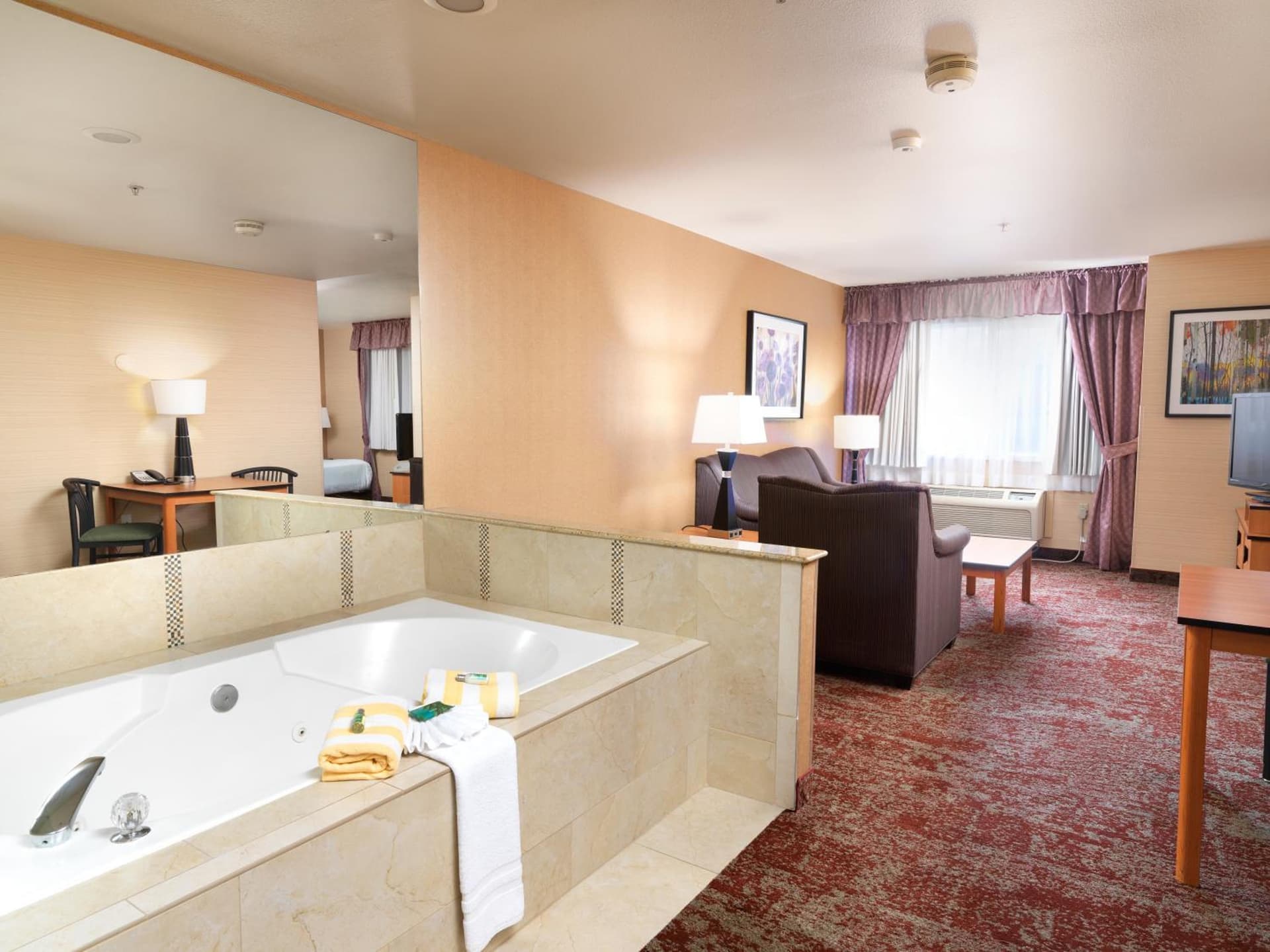 Crystal Inn Hotel & Suites - Midvalley gallery photo in Murray, UT — image 12