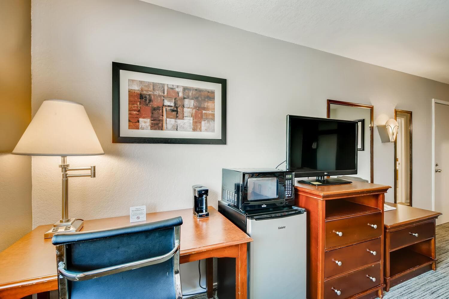 Orangewood Inn and Suites Midtown gallery photo in Austin, TX — image 40