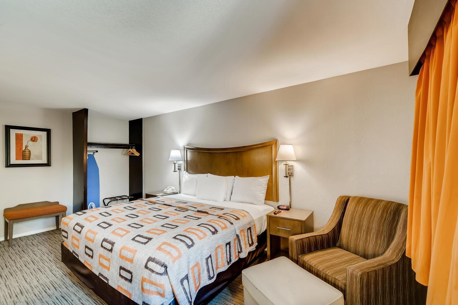 Orangewood Inn and Suites Midtown gallery photo in Austin, TX — image 9