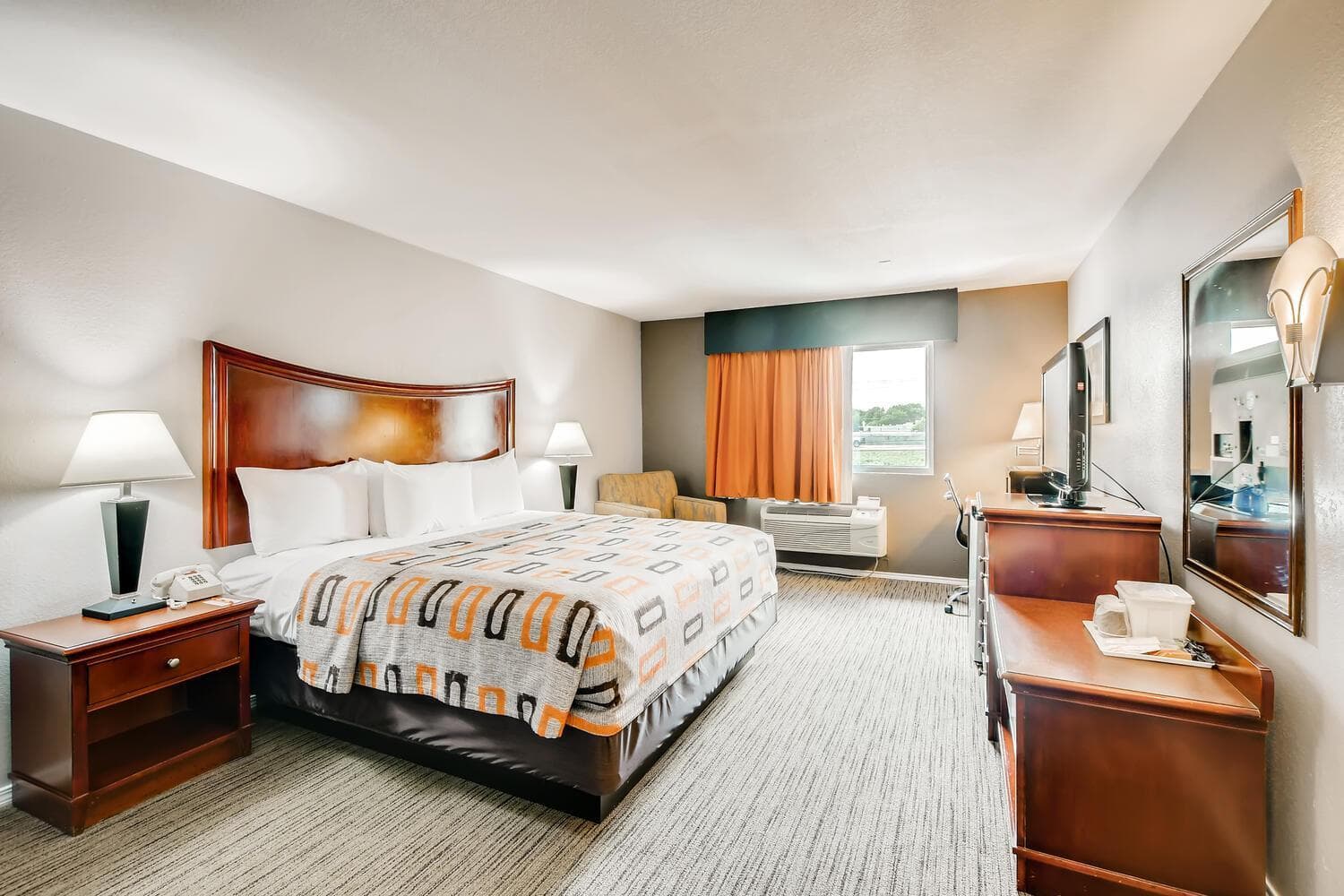 Orangewood Inn and Suites Midtown gallery photo in Austin, TX — image 32