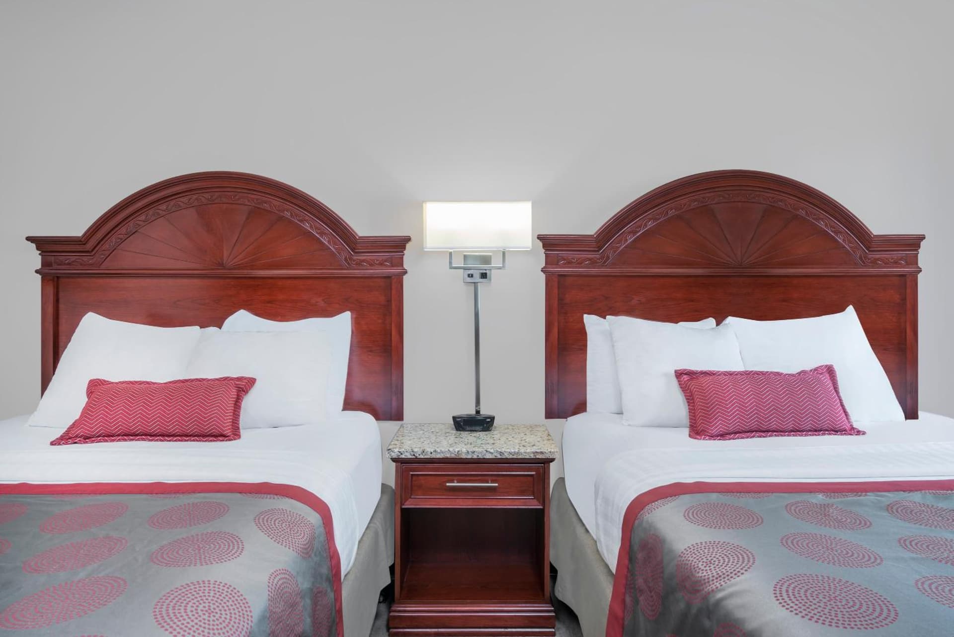 Ramada by Wyndham Minneapolis Golden Valley gallery photo in Minneapolis, MN — image 30