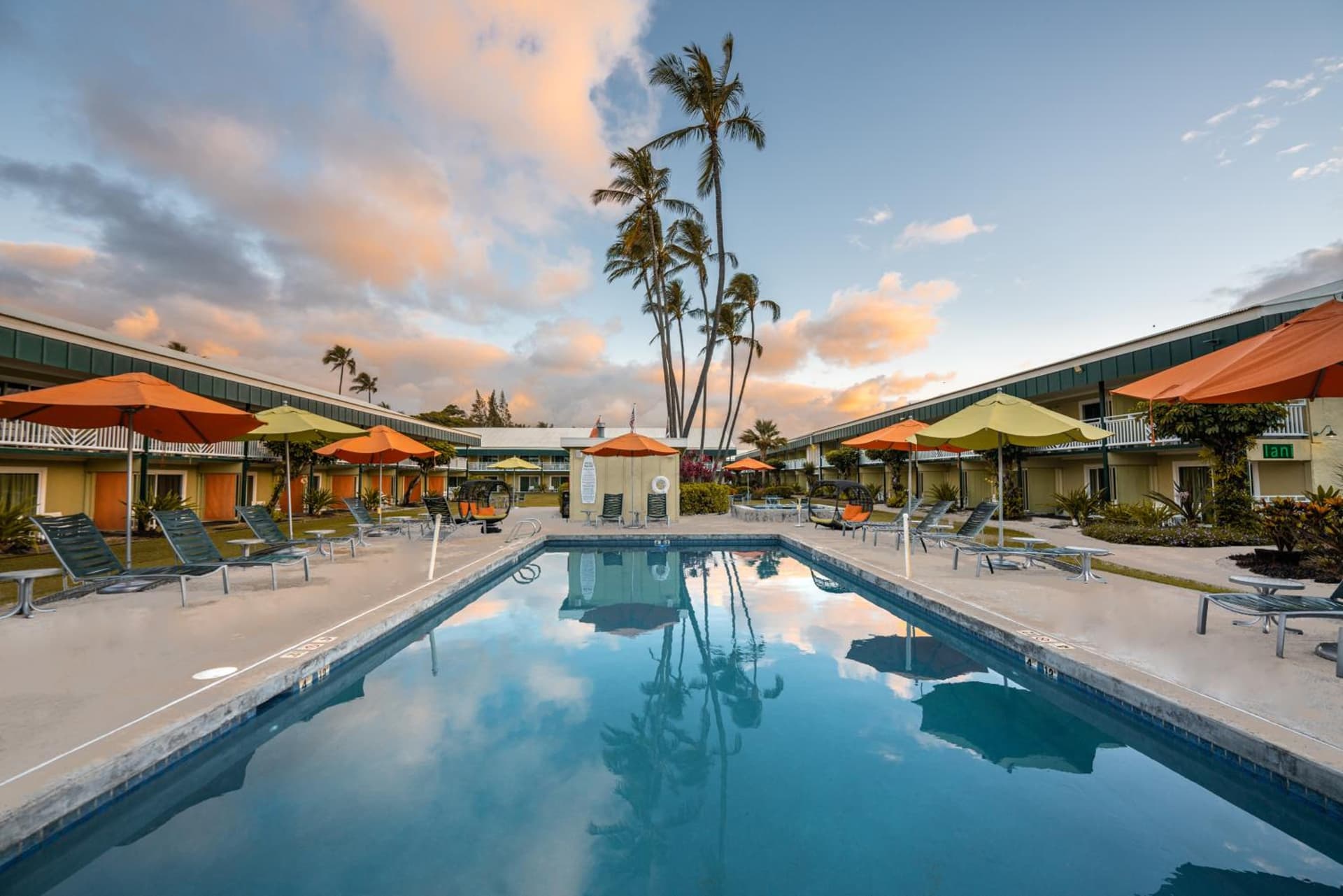 Kauai Shores Hotel interior in Kapaa, HI — gallery photo 2