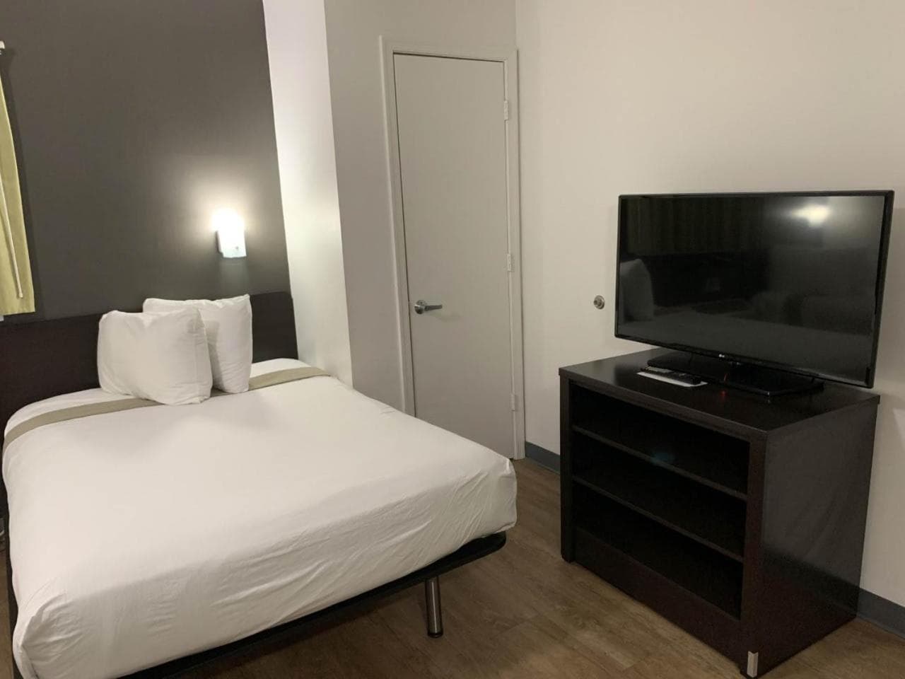 Studio 6 Extended Stay - Hampton, VA - Langley AFB Area property views in Hampton, VA — gallery photo 3