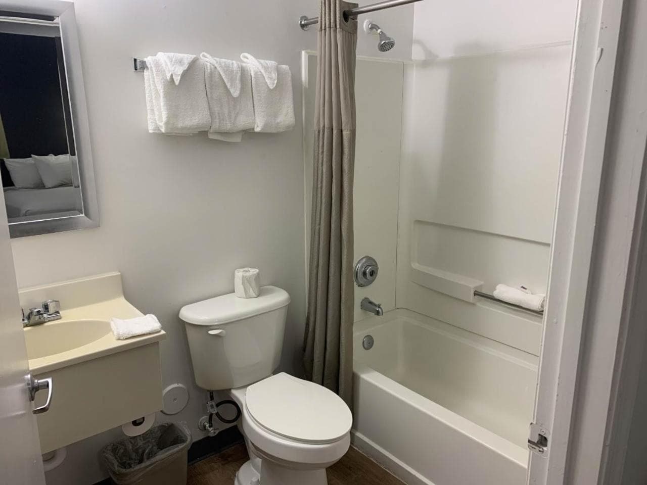 Studio 6 Extended Stay - Hampton, VA - Langley AFB Area gallery photo in Hampton, VA — image 12