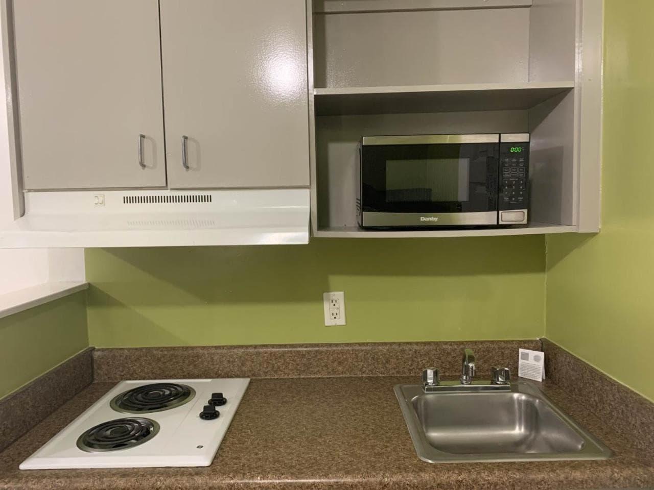 Studio 6 Extended Stay - Hampton, VA - Langley AFB Area interior in Hampton, VA — gallery photo 2