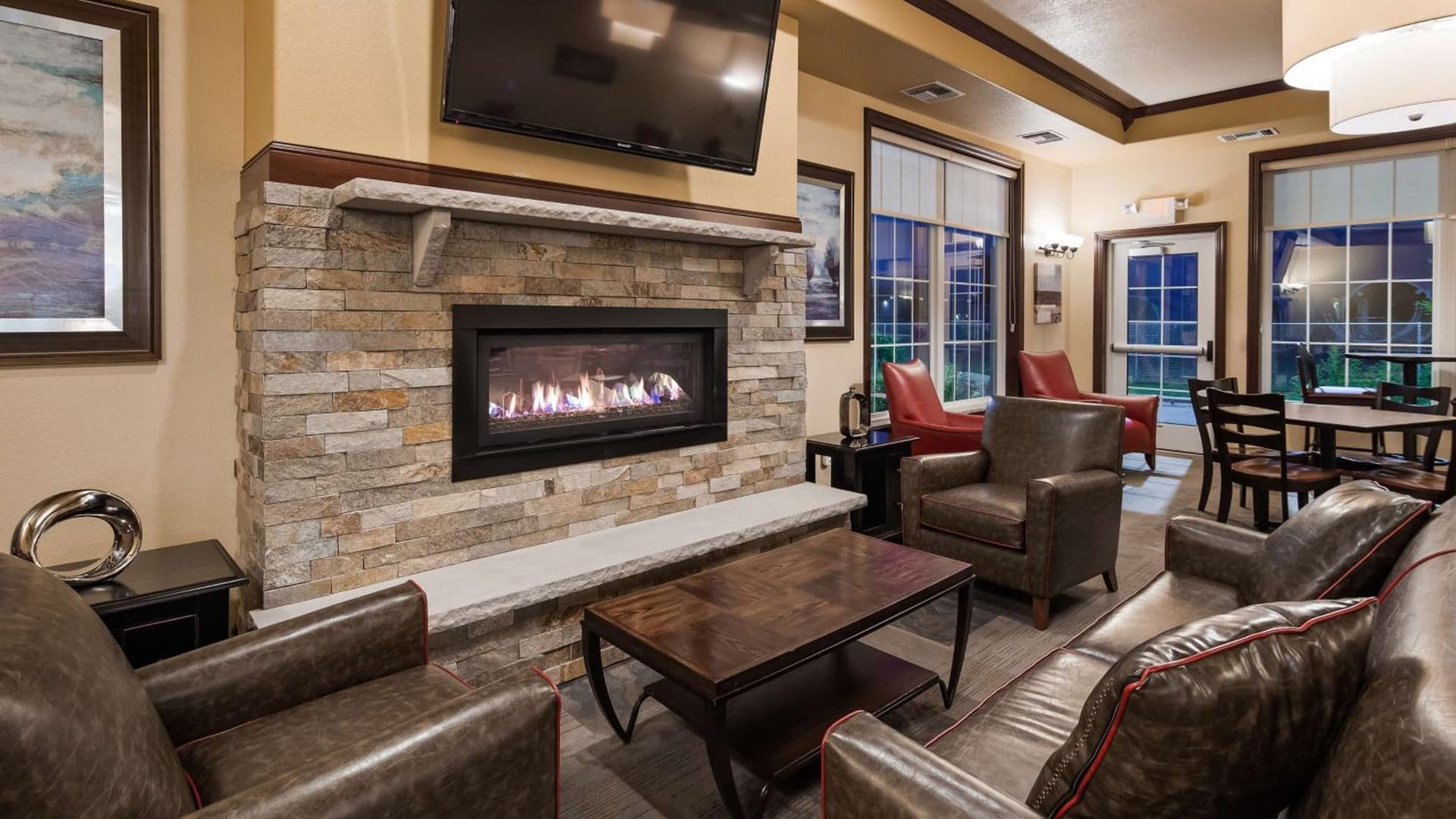 Best Western Plus Wausau-Rothschild Hotel interior in Rothschild, WI — gallery photo 2
