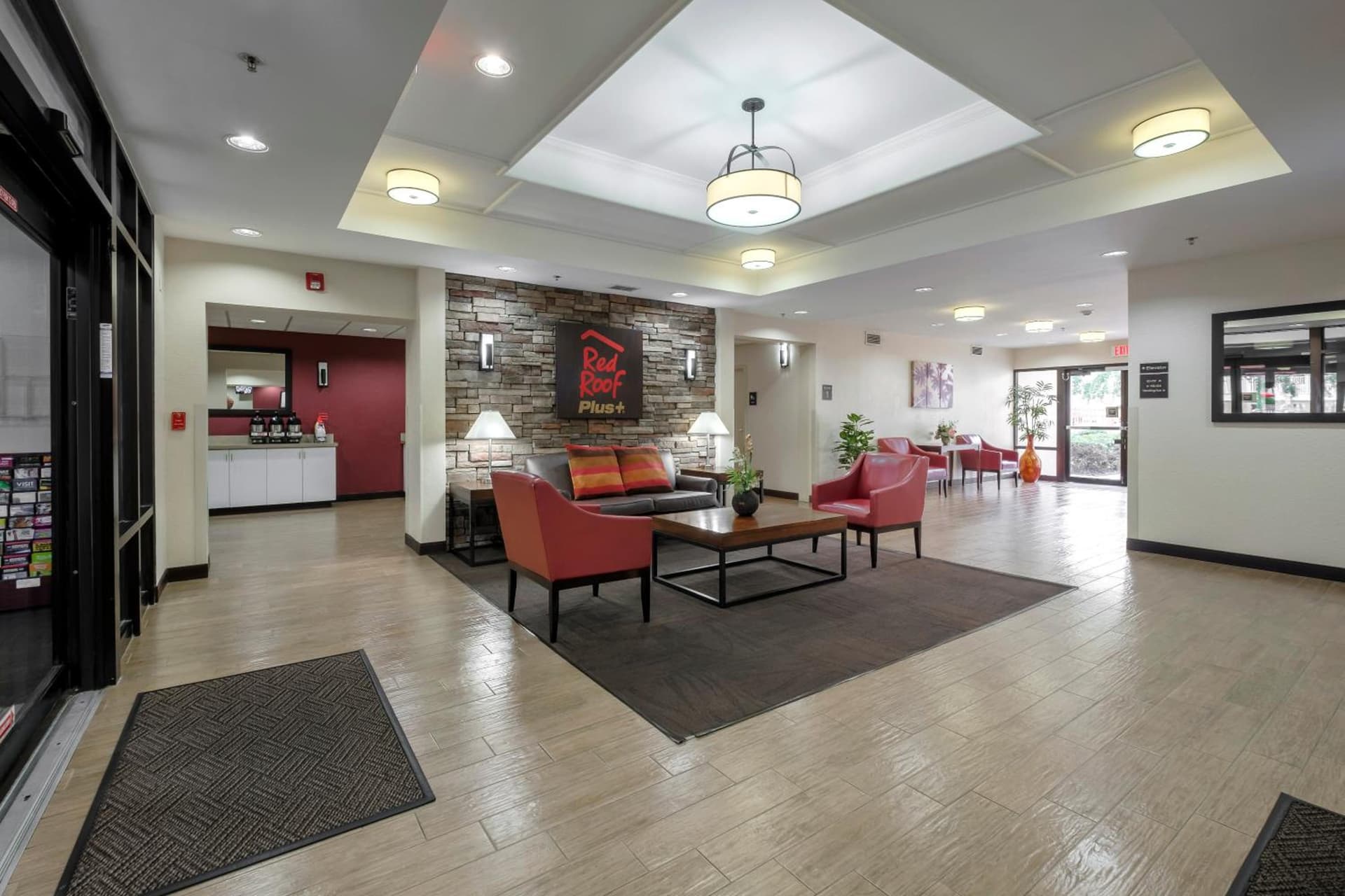 Red Roof Inn PLUS + Gainesville gallery photo in Gainesville, FL — image 9