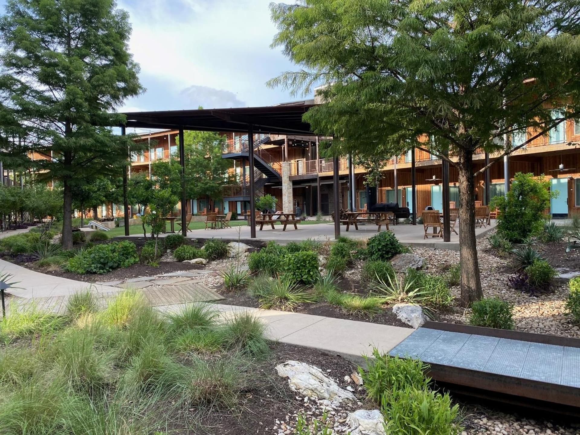 Lone Star Court, by Valencia Hotel Collection property views in Austin, TX — gallery photo 3