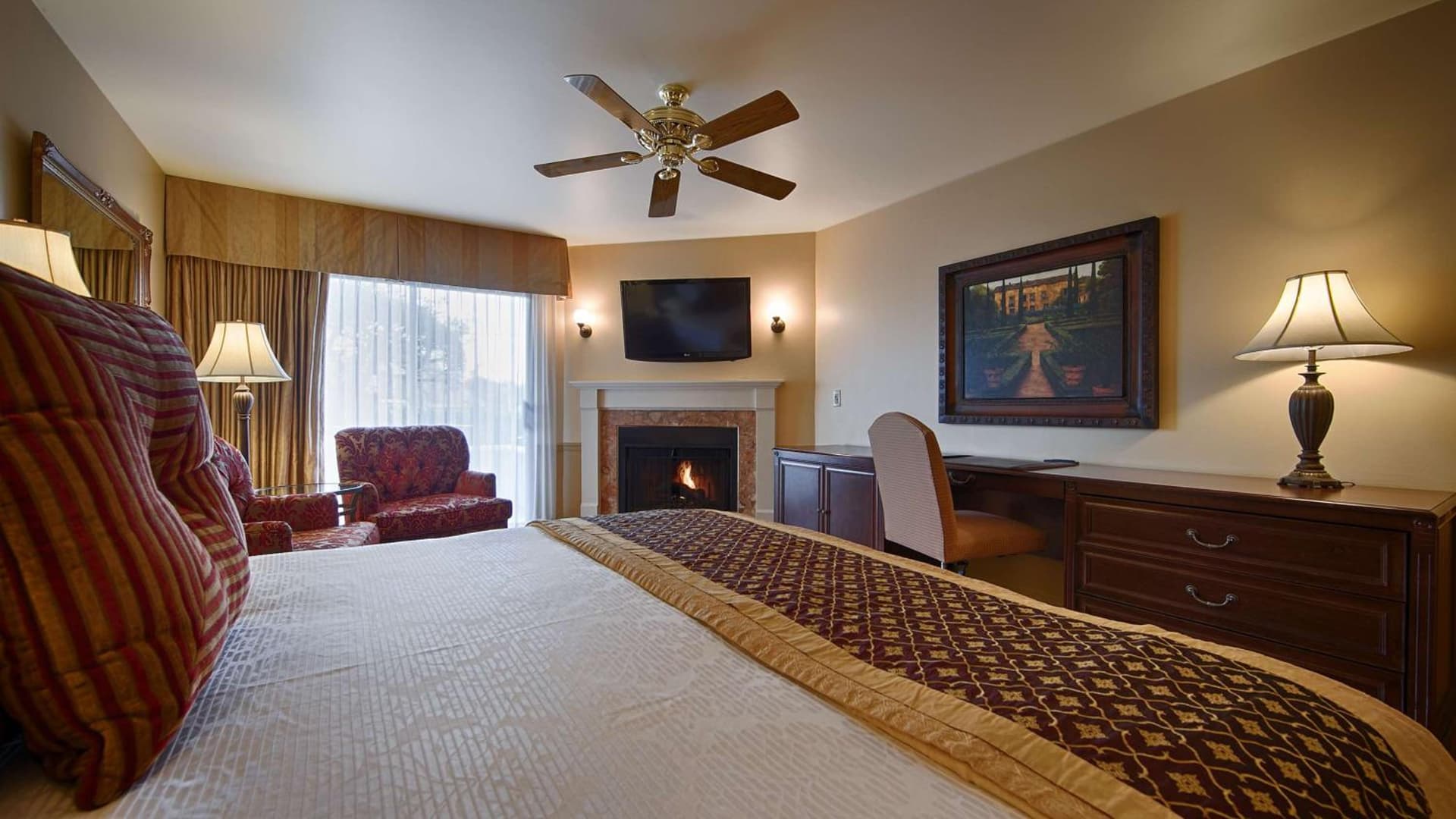 Victorian Inn gallery photo in Monterey, CA — image 11