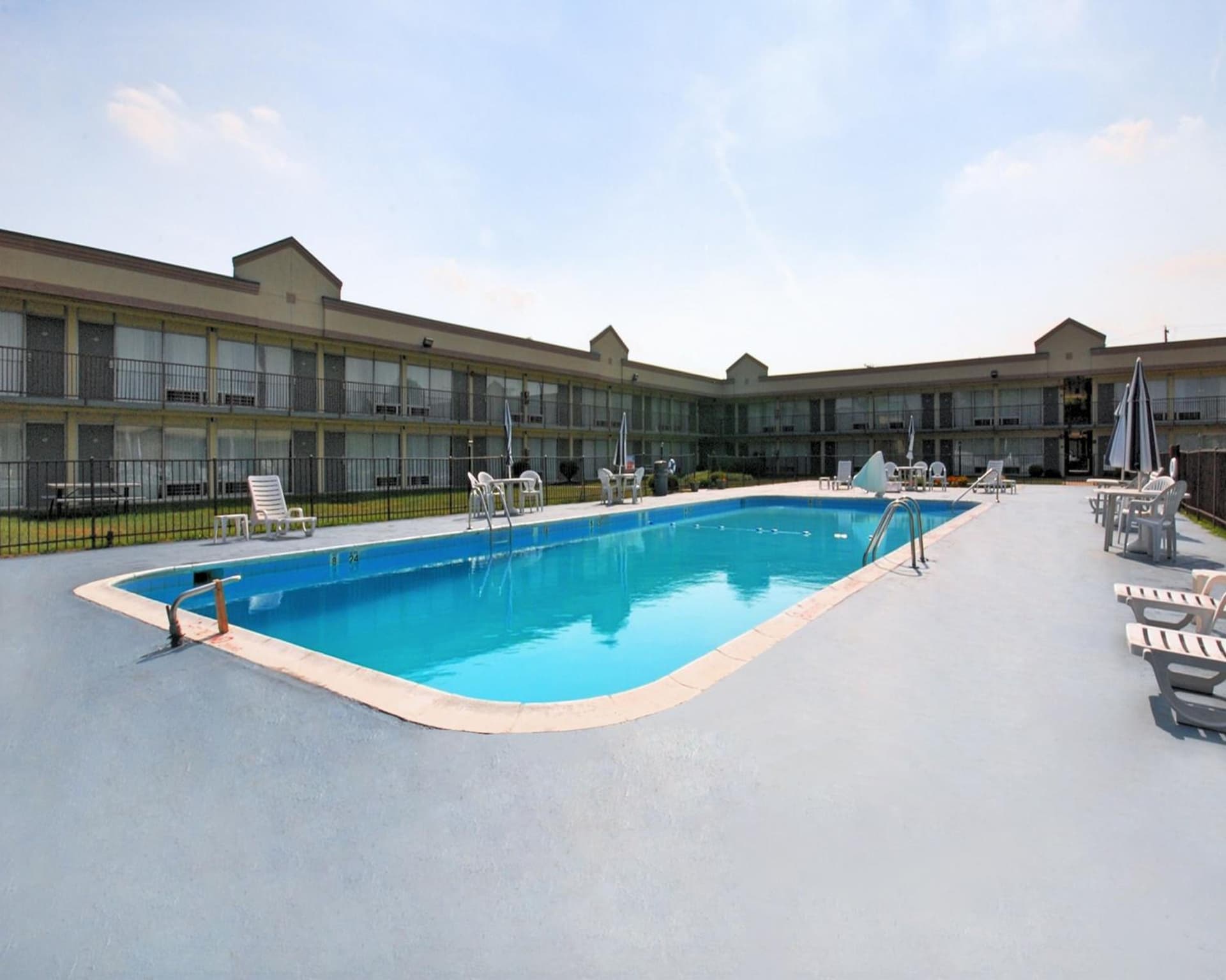 Quality Inn & Suites York East gallery photo in York, PA — image 46