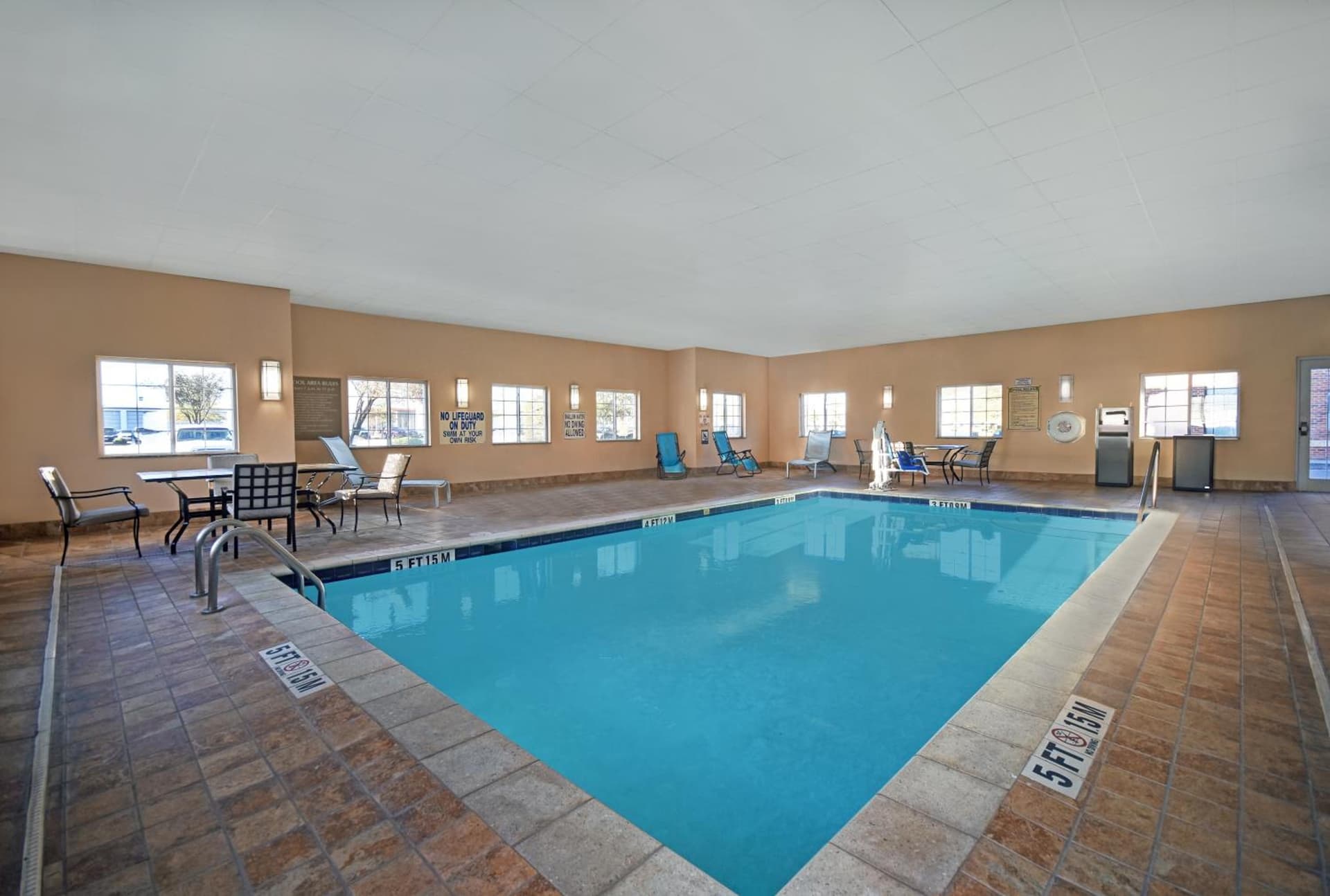 Candlewood Suites Sumter by IHG interior in Sumter, SC — gallery photo 2
