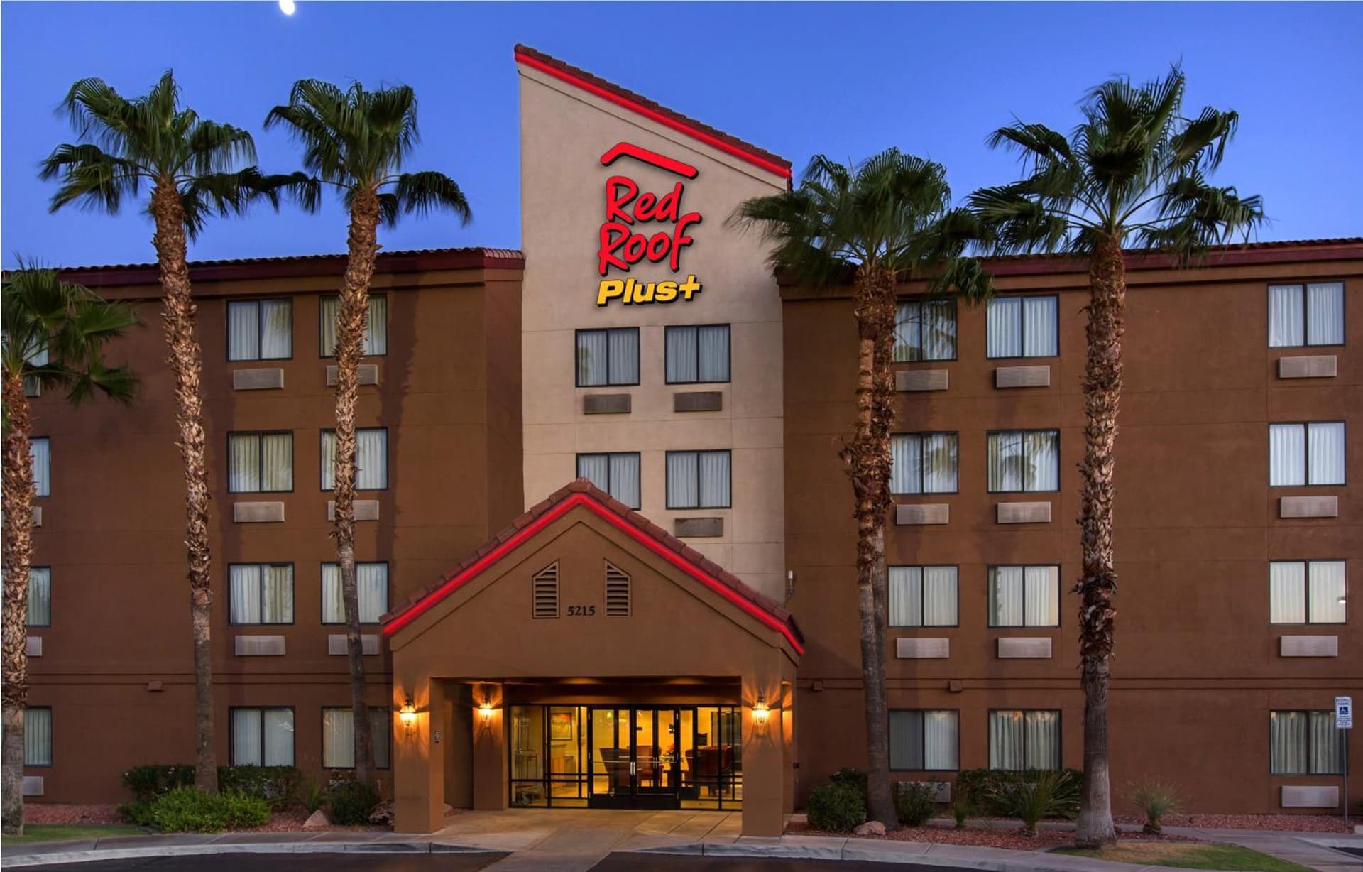Red Roof Inn PLUS + Phoenix West gallery photo in Phoenix, AZ — image 36