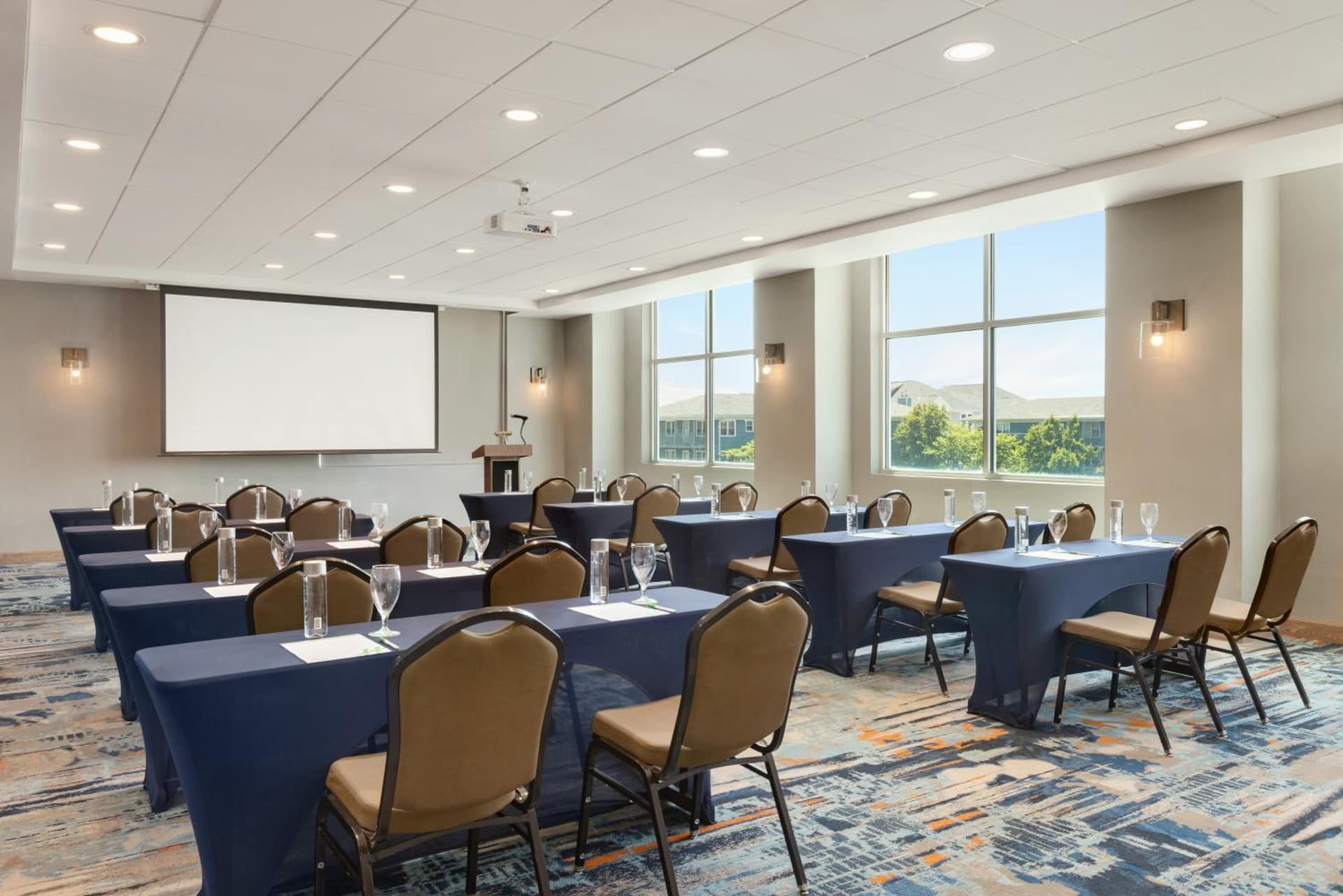 Holiday Inn & Suites Ocean City by IHG gallery photo in Ocean City, MD — image 112