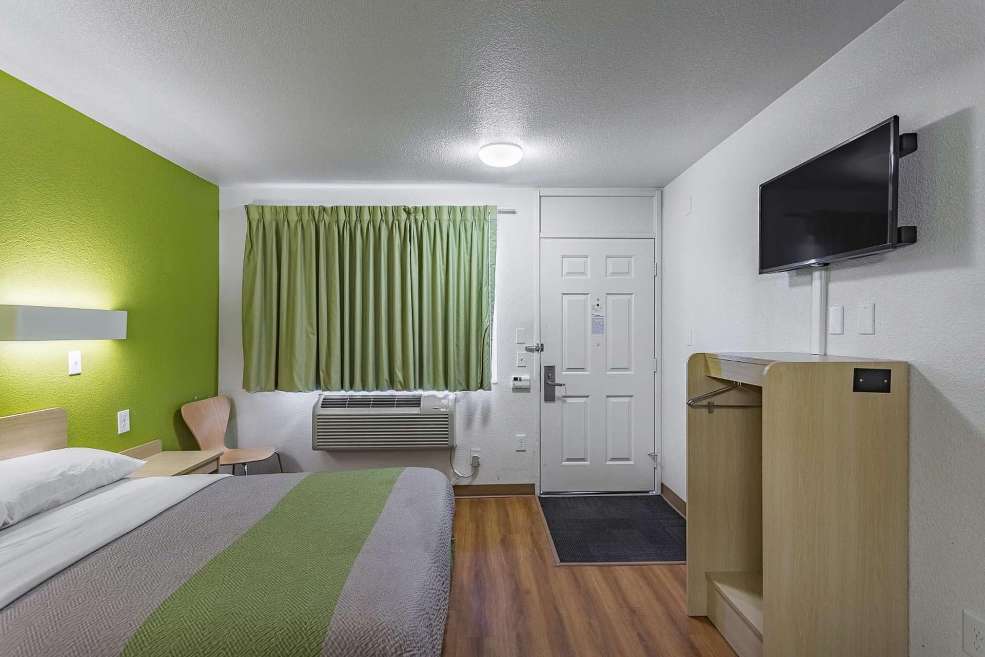 Motel 6-Billings, MT - South gallery photo in Billings, MT — image 32