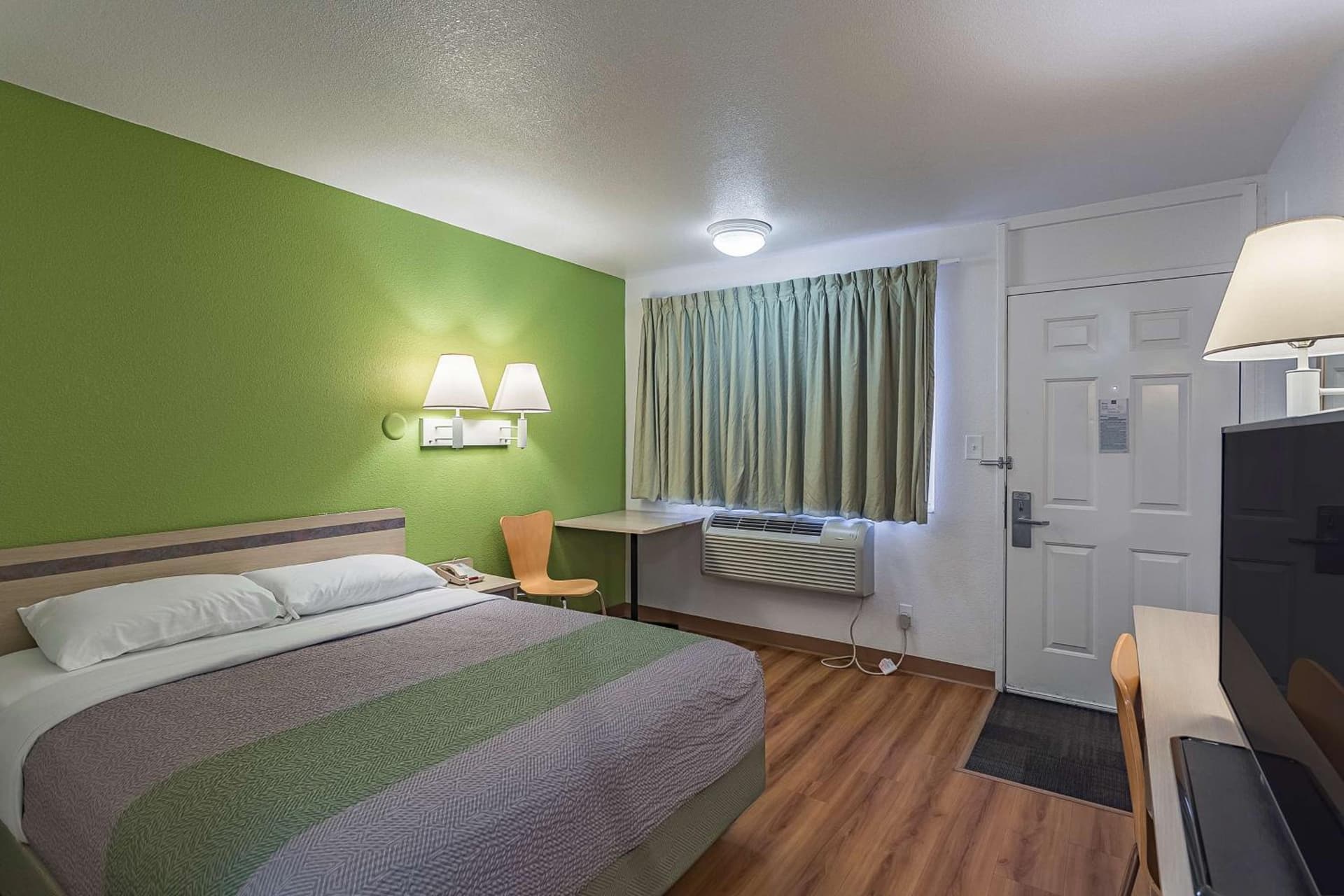 Motel 6-Billings, MT - South interior in Billings, MT — gallery photo 2