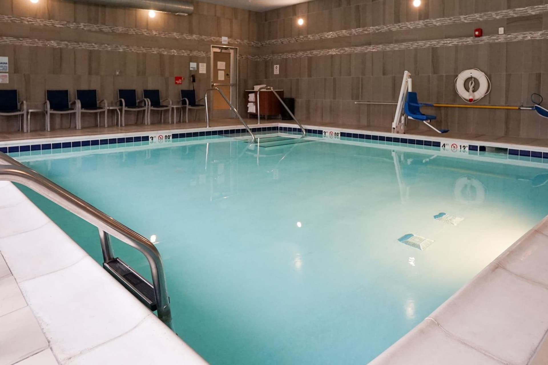 Holiday Inn Express & Suites - Aurora Medical Campus by IHG gallery photo in Aurora, CO — image 13
