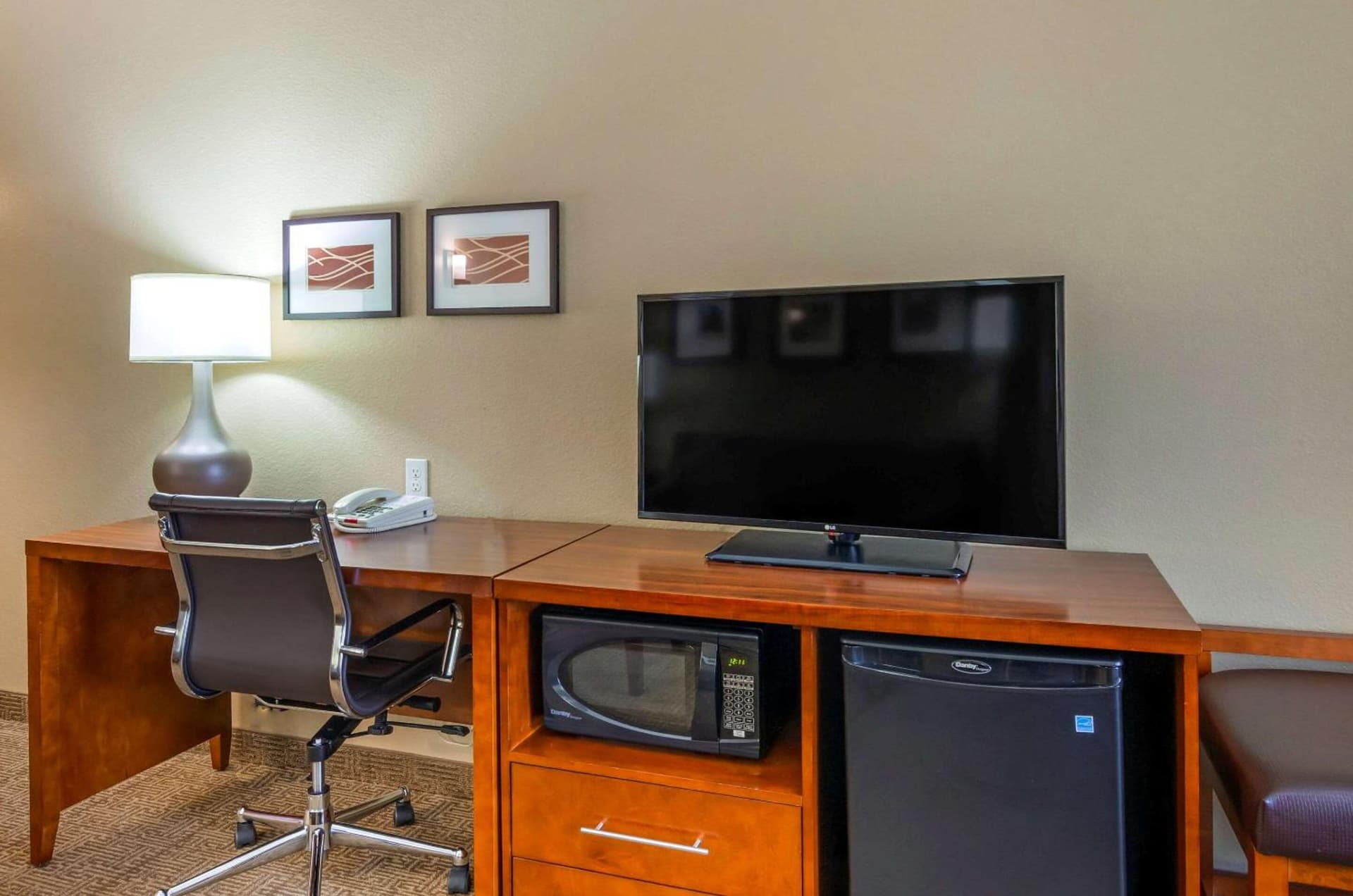 Comfort Inn & Suites Lynchburg Airport - University Area gallery photo in Lynchburg, VA — image 12