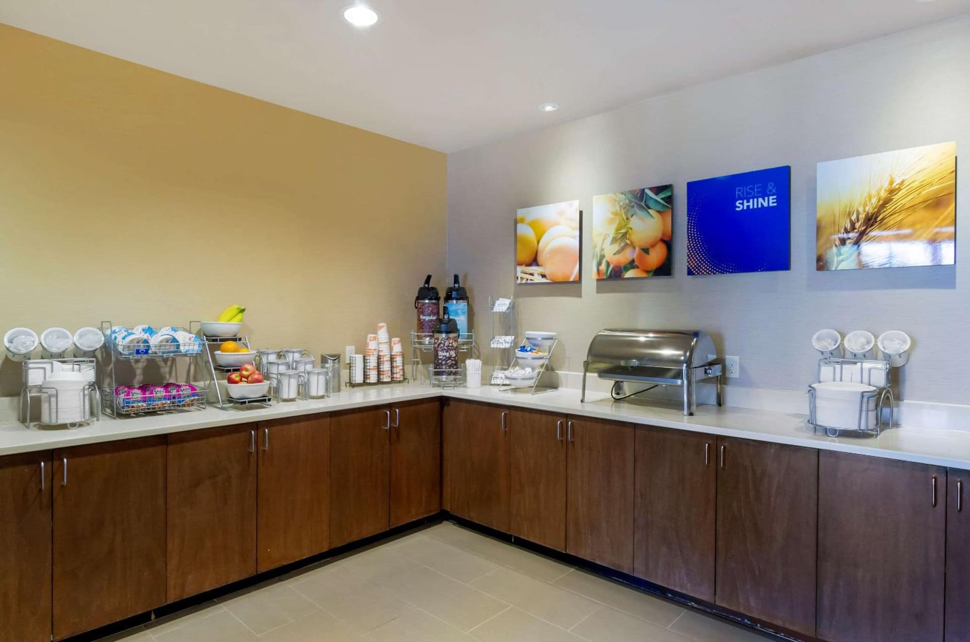 Comfort Inn & Suites Lynchburg Airport - University Area property views in Lynchburg, VA — gallery photo 3