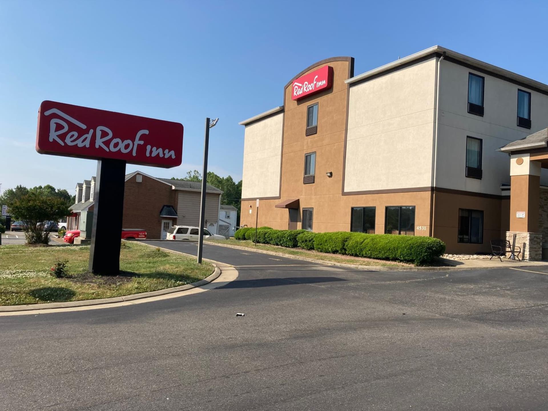 Red Roof Inn Newport News - Yorktown featured exterior or lobby in Yorktown, VA — similar hotel