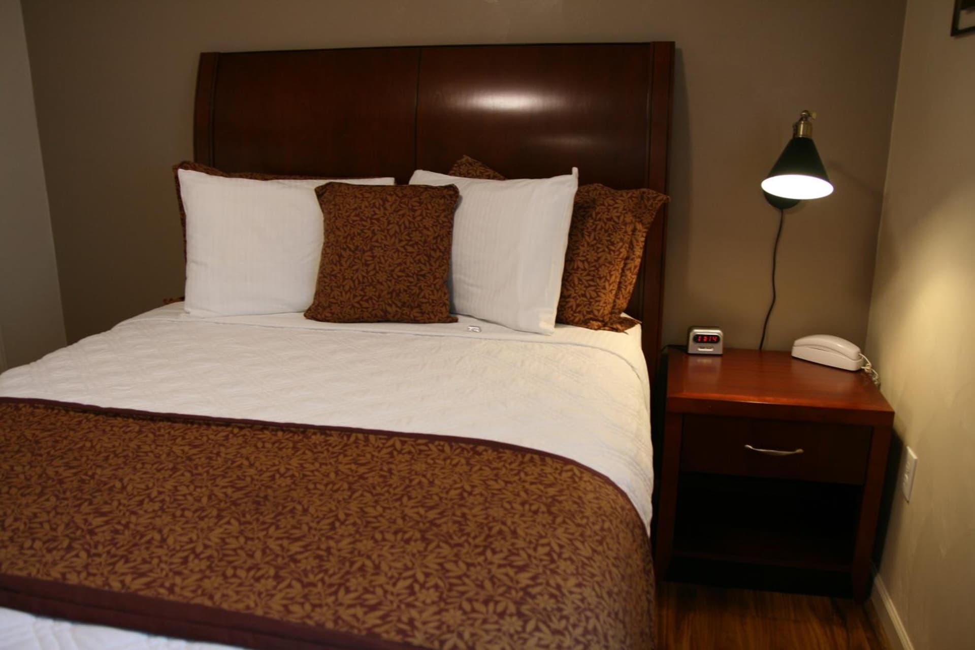 Affordable Suites Statesville interior in Statesville, NC — gallery photo 2