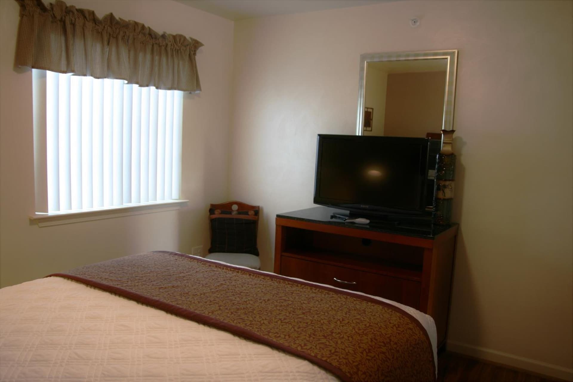 Affordable Suites Statesville property views in Statesville, NC — gallery photo 3