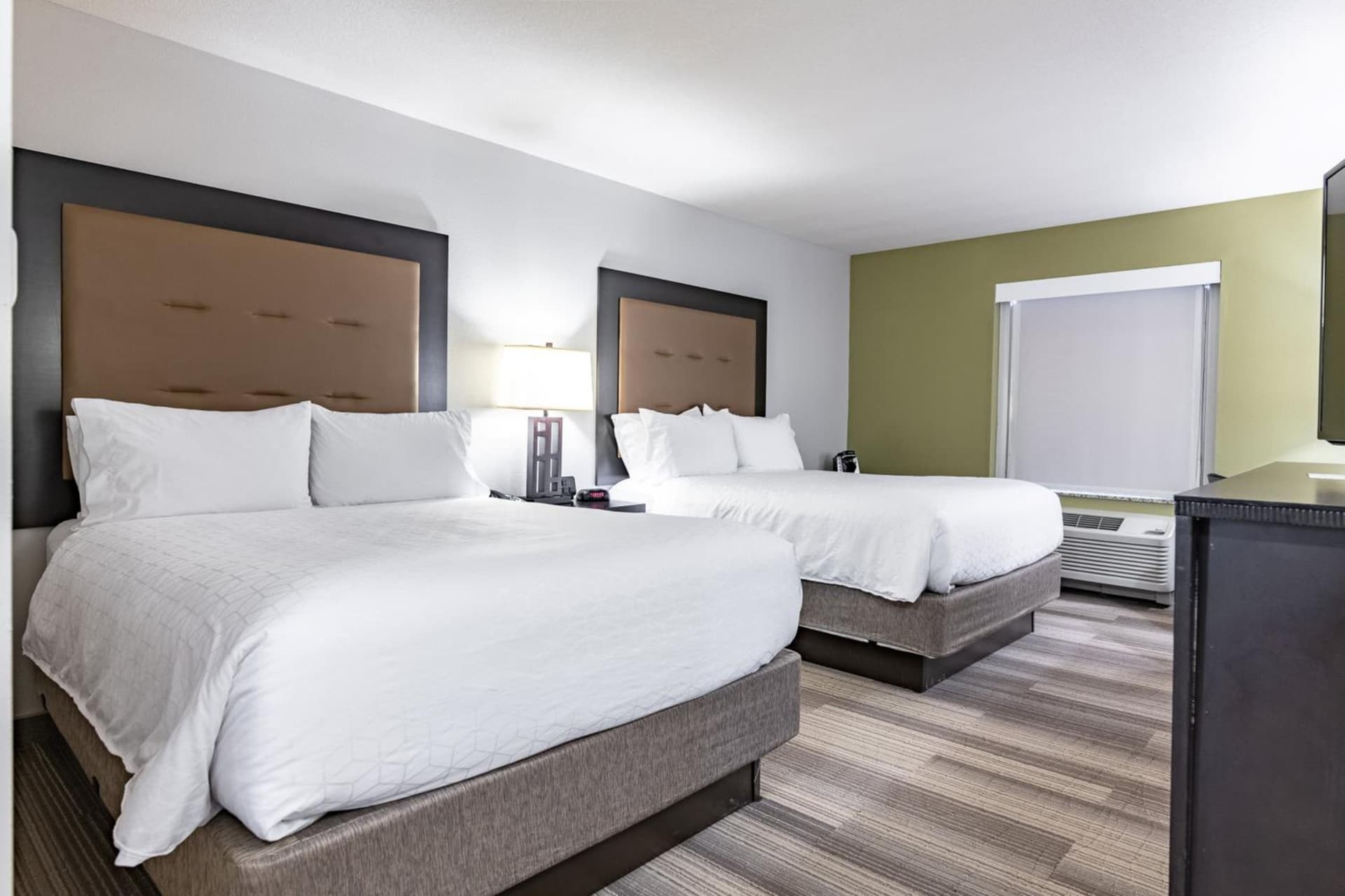 Holiday Inn Express & Suites Ironton by IHG gallery photo in Ironton, OH — image 58