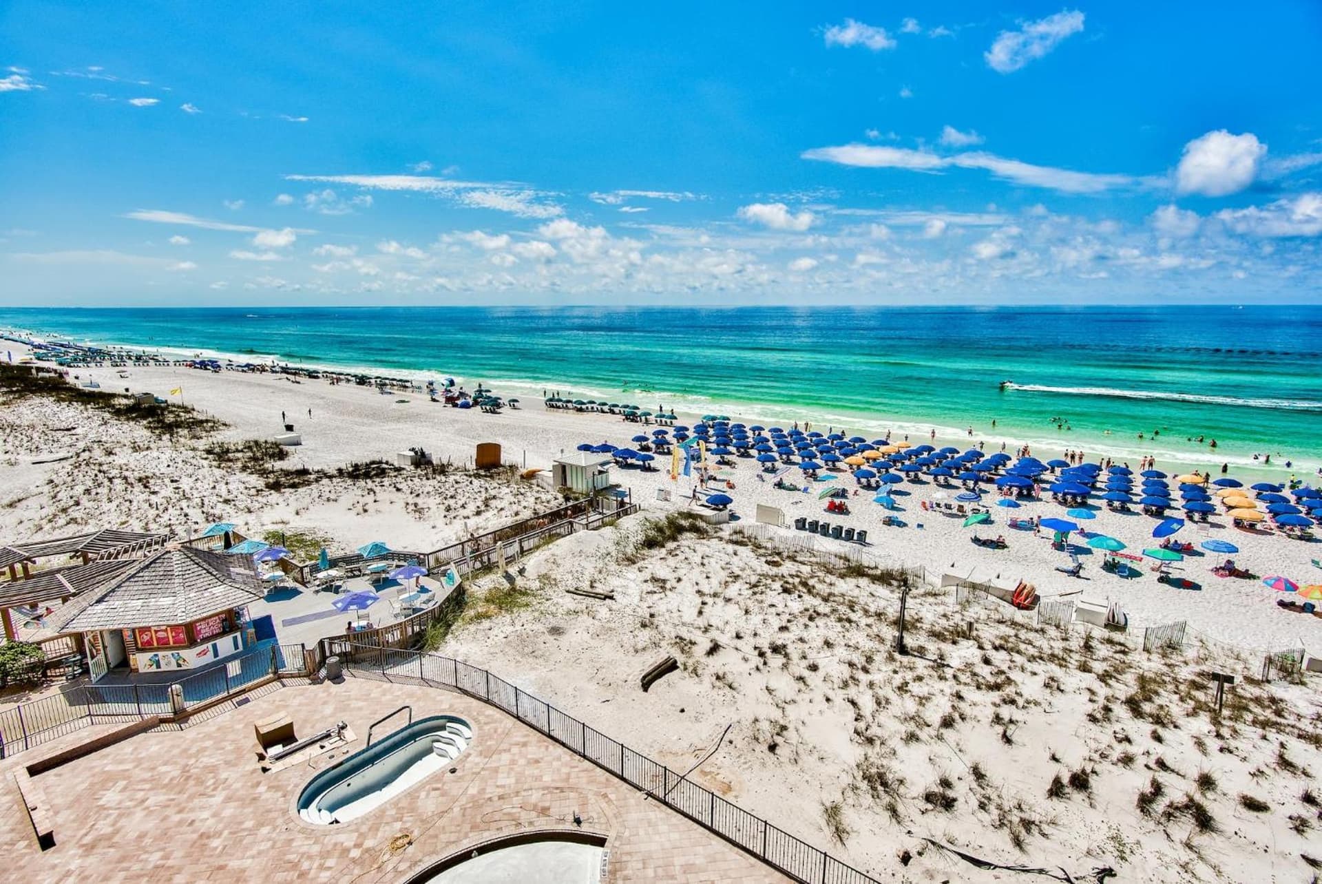Pelican Beach Resort Destin property views in Destin, FL — gallery photo 3