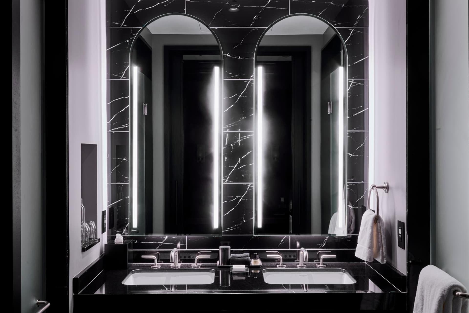 Daxton Hotel Birmingham, Curio Collection by Hilton gallery photo in Birmingham, MI — image 42