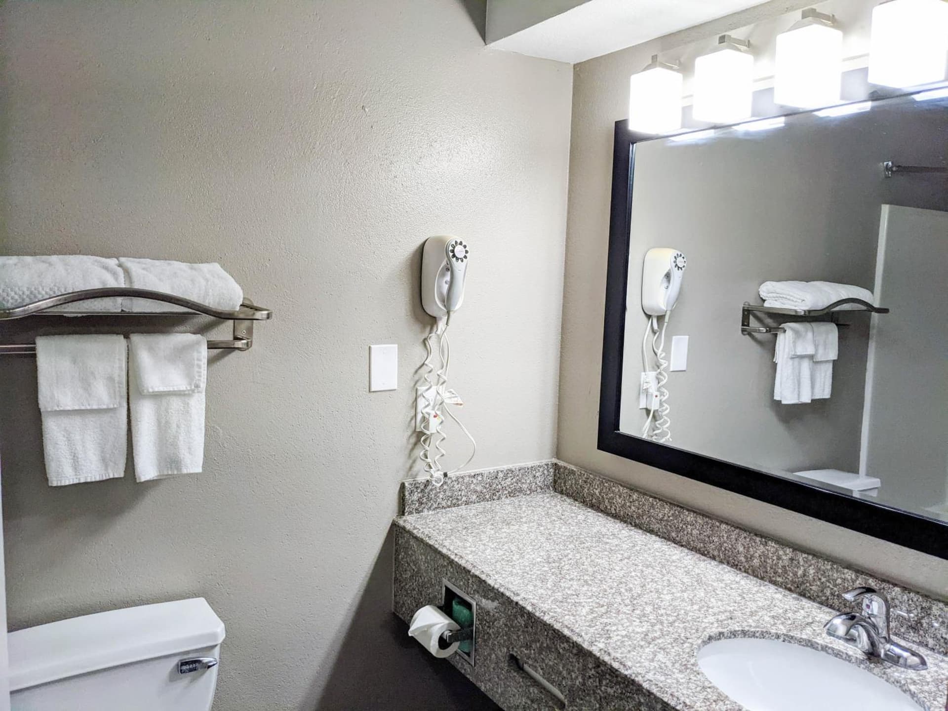 Studio 6 Pensacola, FL - West I-10 property views in Pensacola, FL — gallery photo 3
