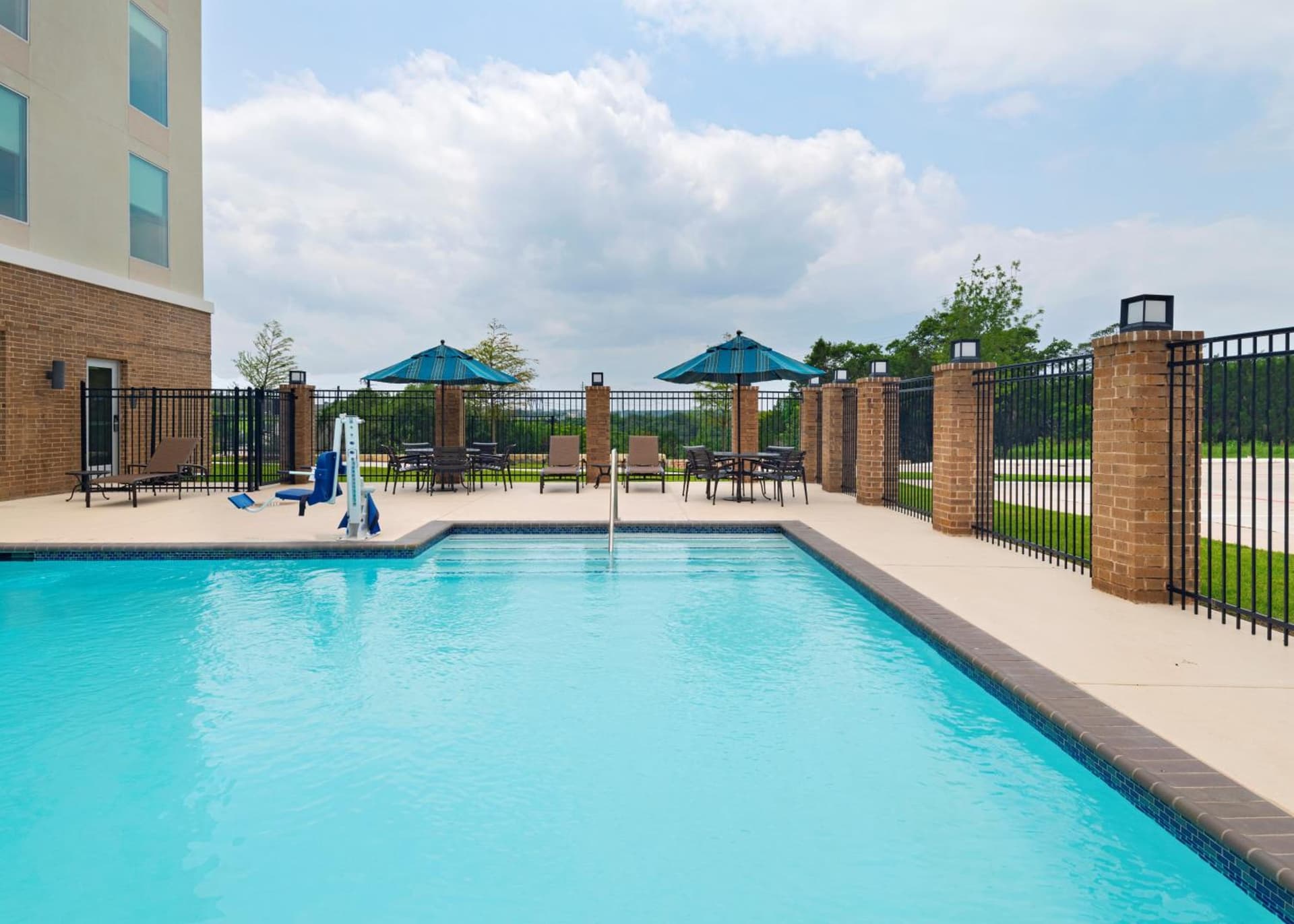 Hyatt Place Austin Lake Travis/Four Points gallery photo in Austin, TX — image 8