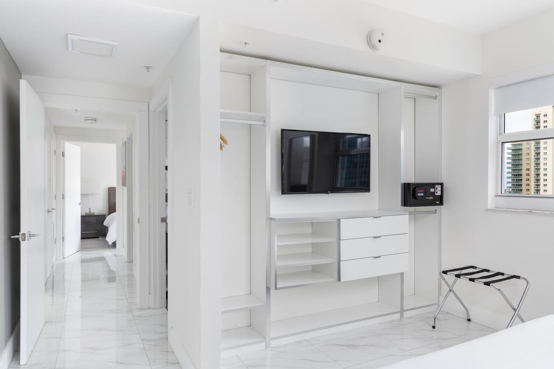 Fortune House Hotel Suites gallery photo in Miami, FL — image 57