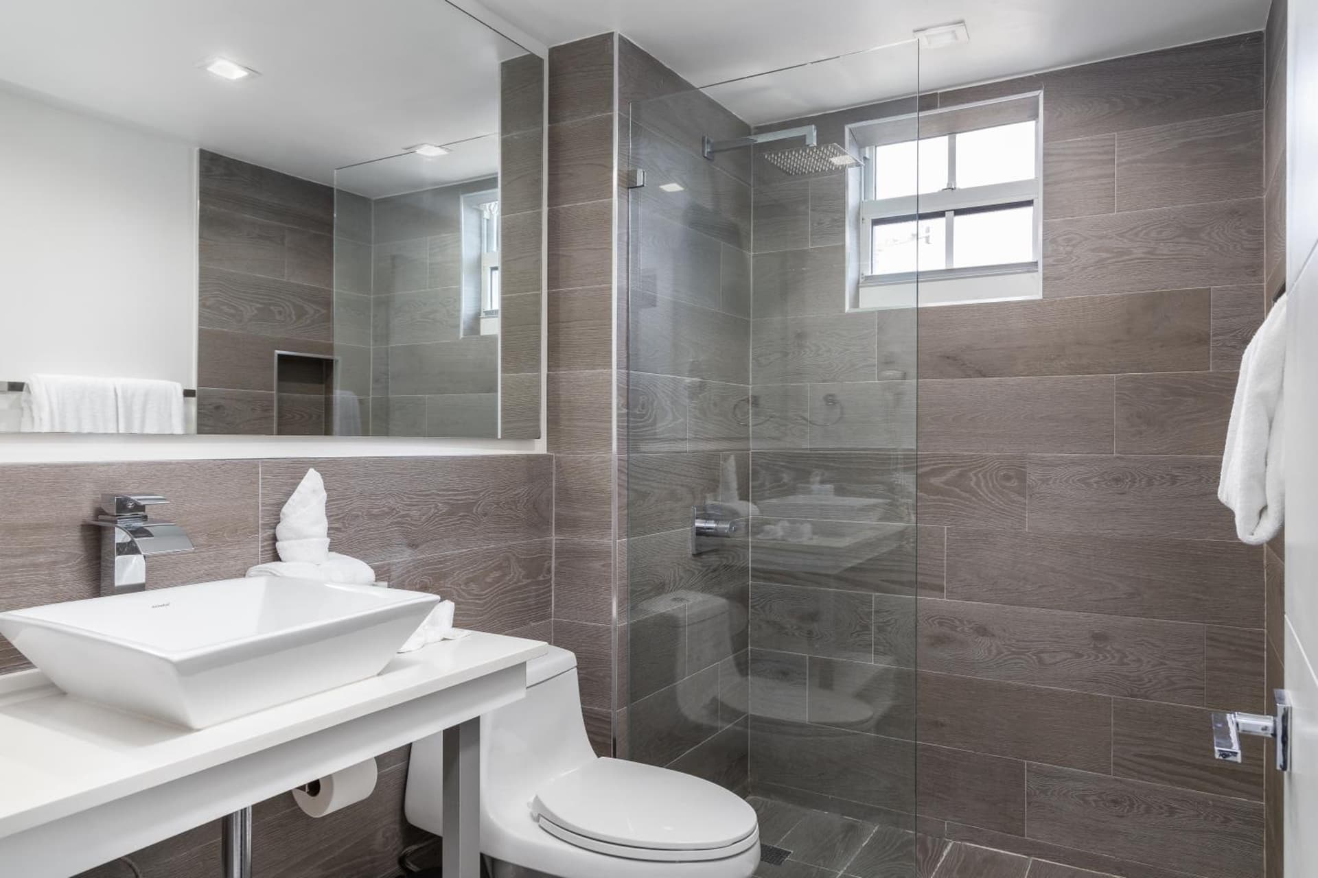 Fortune House Hotel Suites gallery photo in Miami, FL — image 104