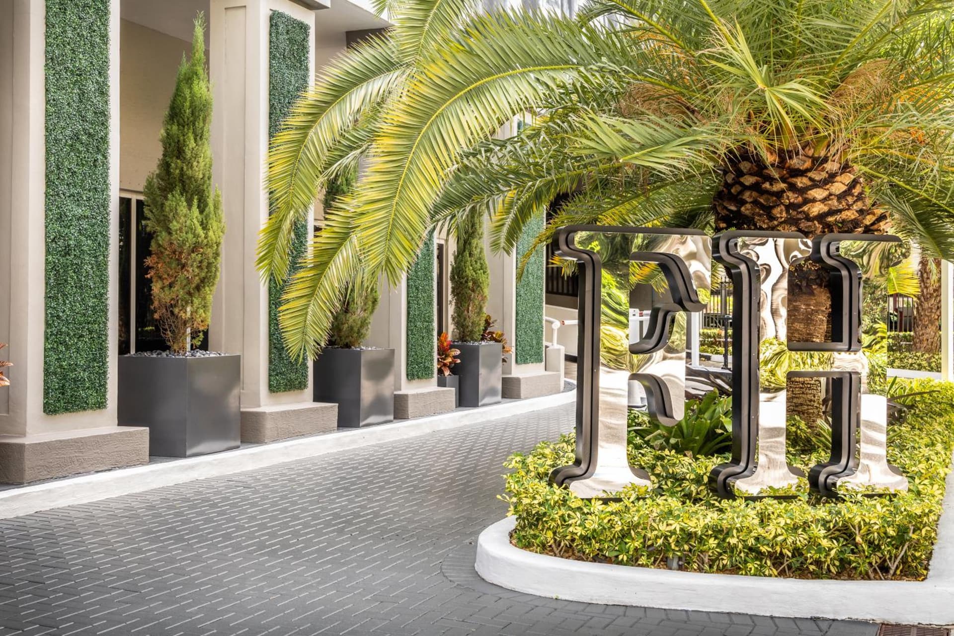 Fortune House Hotel Suites gallery photo in Miami, FL — image 60