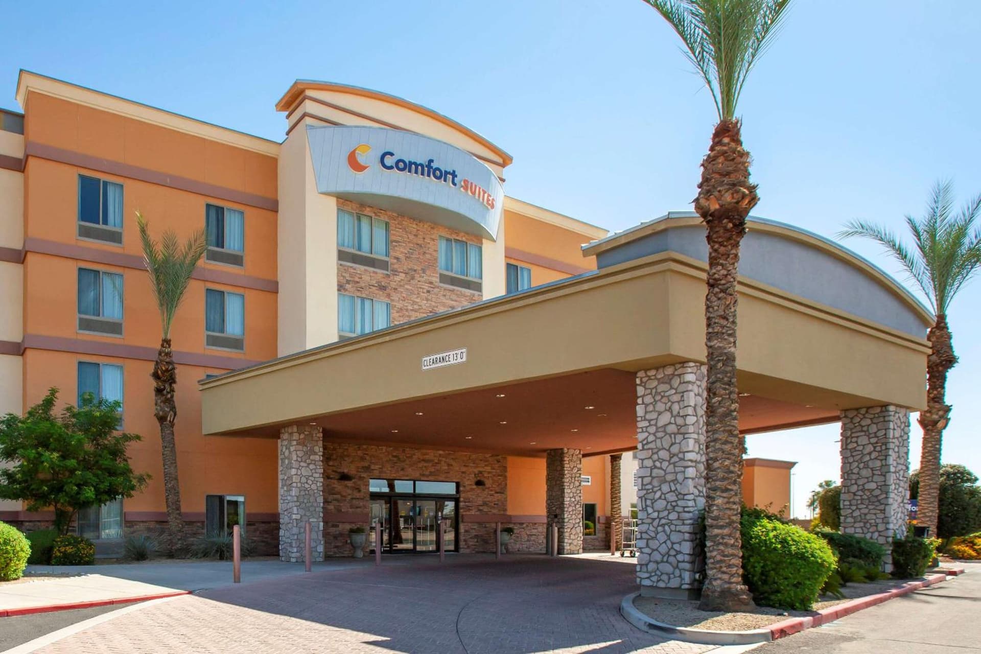 Comfort Suites Glendale - State Farm Stadium Area property views in Glendale, AZ — gallery photo 3