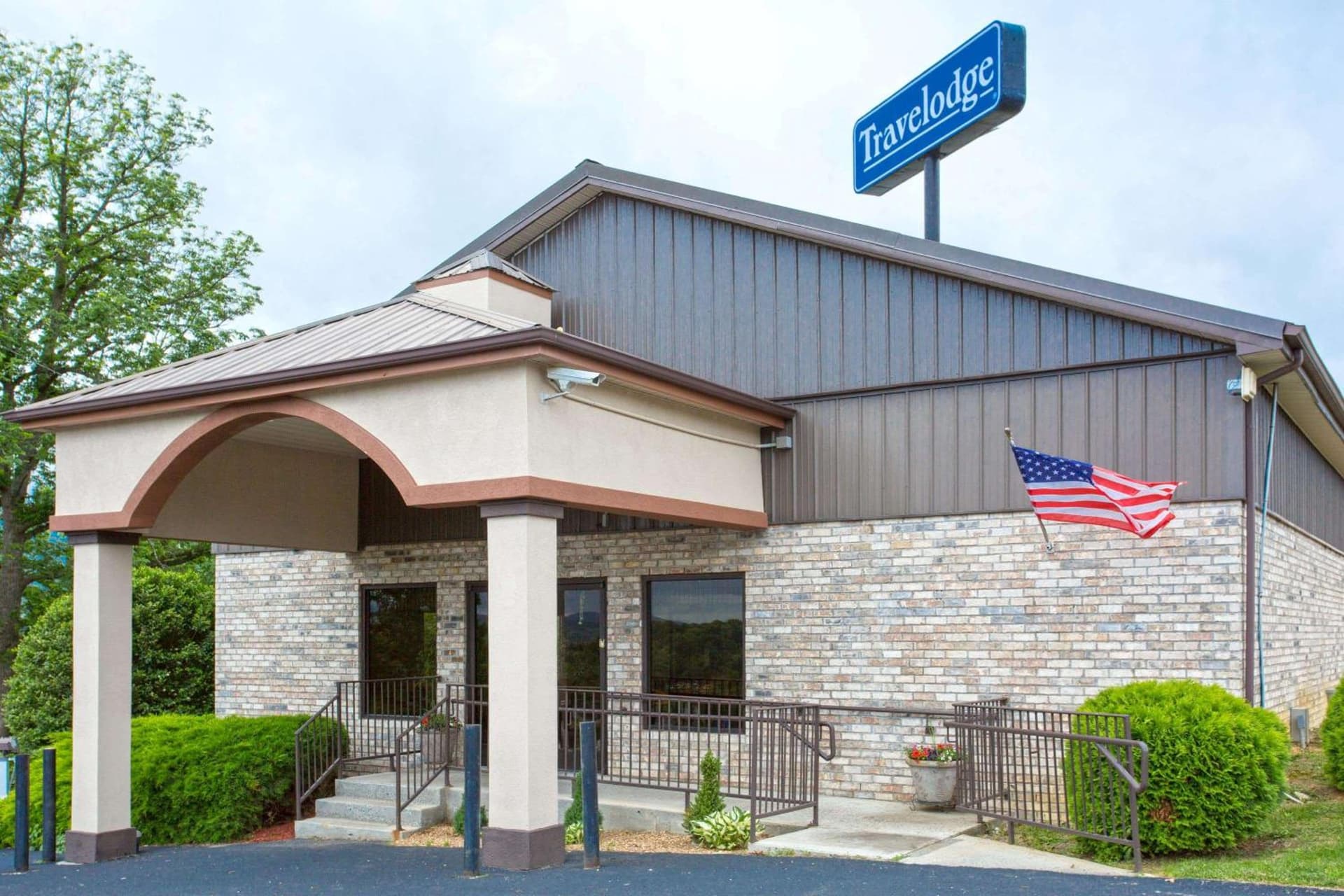 Travelodge by Wyndham Wytheville featured exterior or lobby in Wytheville, VA — similar hotel