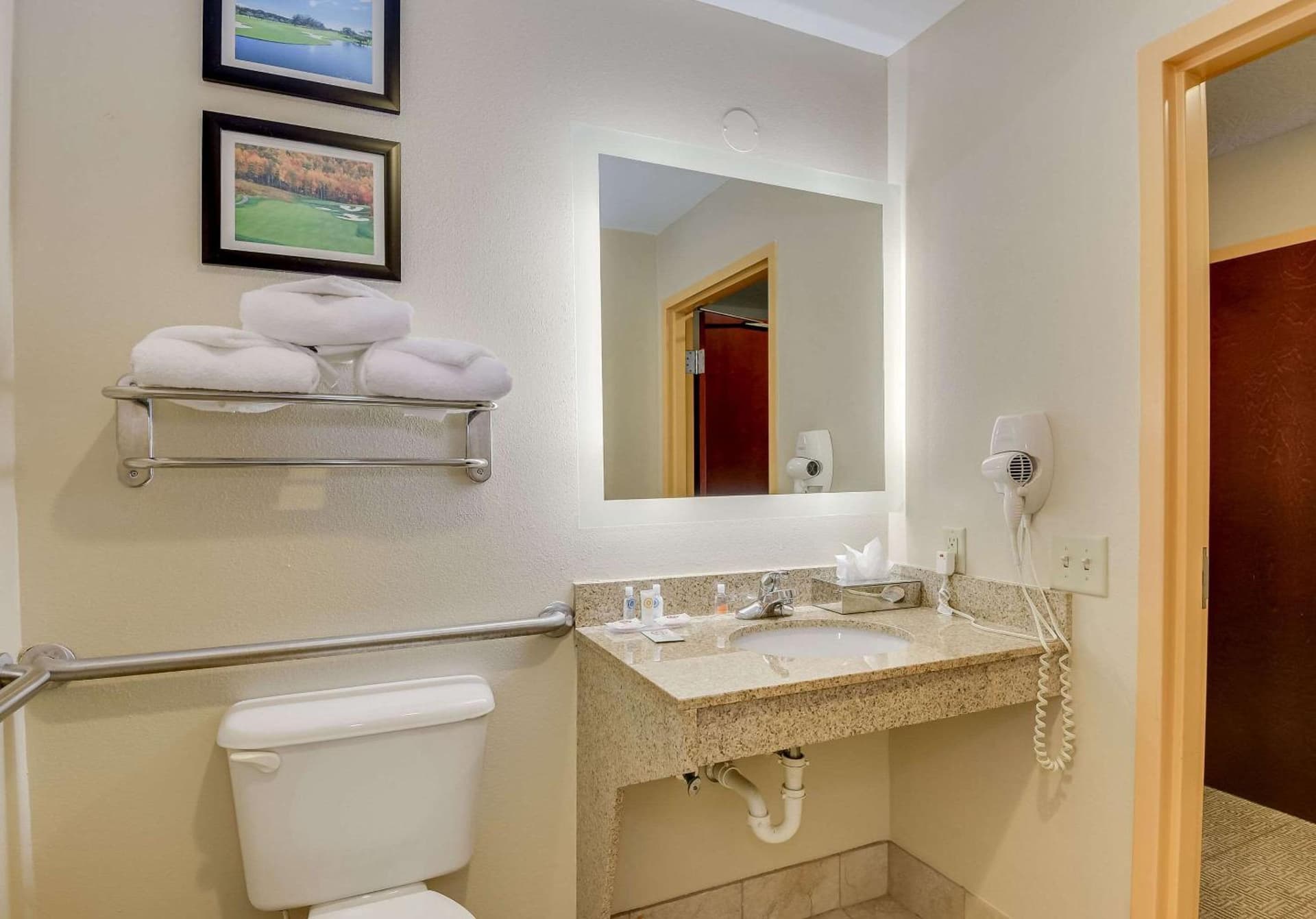 Comfort Inn & Suites Augusta Fort Gordon Area gallery photo in Augusta, GA — image 39