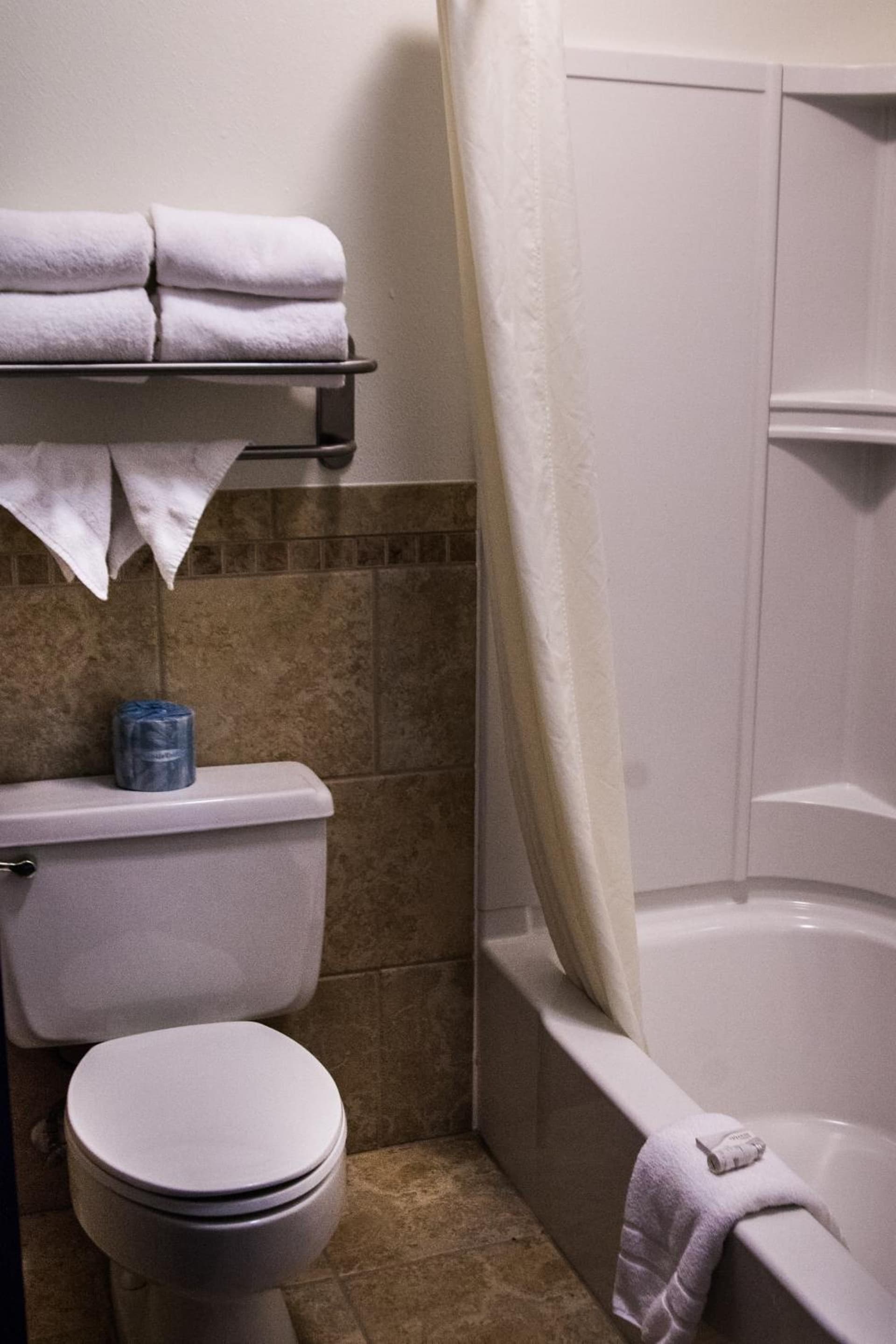 Fargo Inn and Suites gallery photo in Fargo, ND — image 24