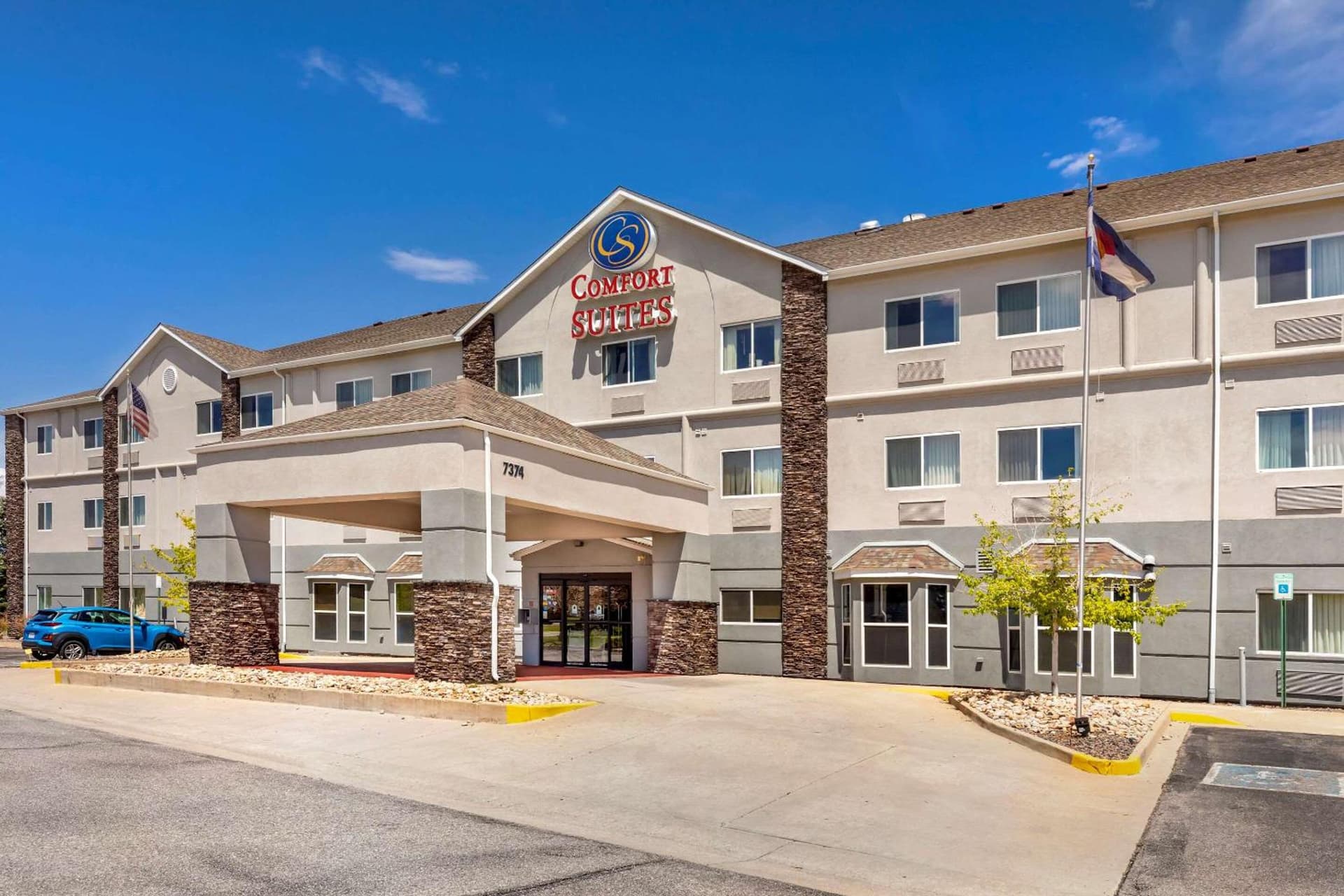 Comfort Suites Denver Tech Center interior in Centennial, CO — gallery photo 2
