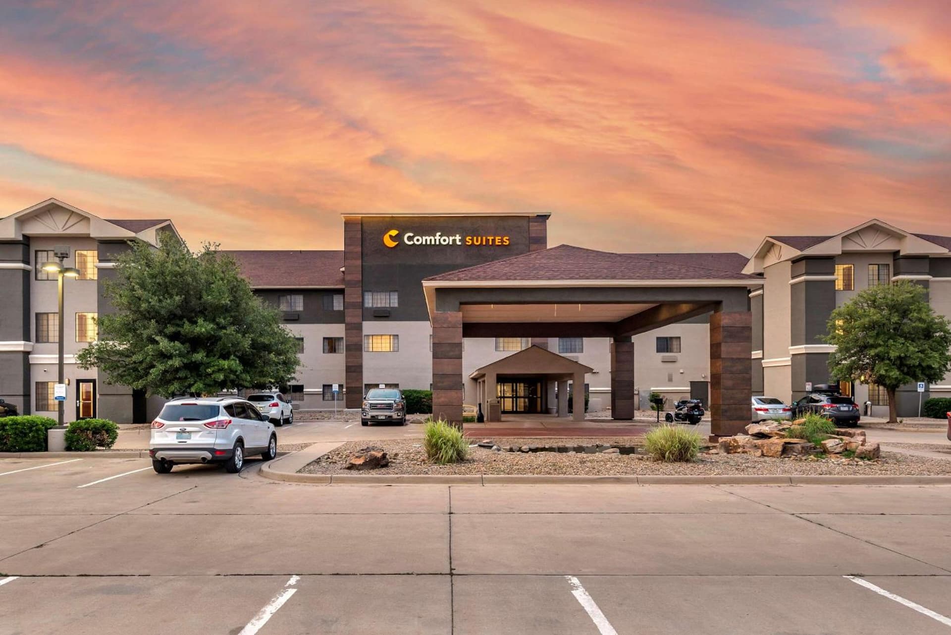 Comfort Suites Clovis North featured exterior or lobby in Clovis, NM — similar hotel