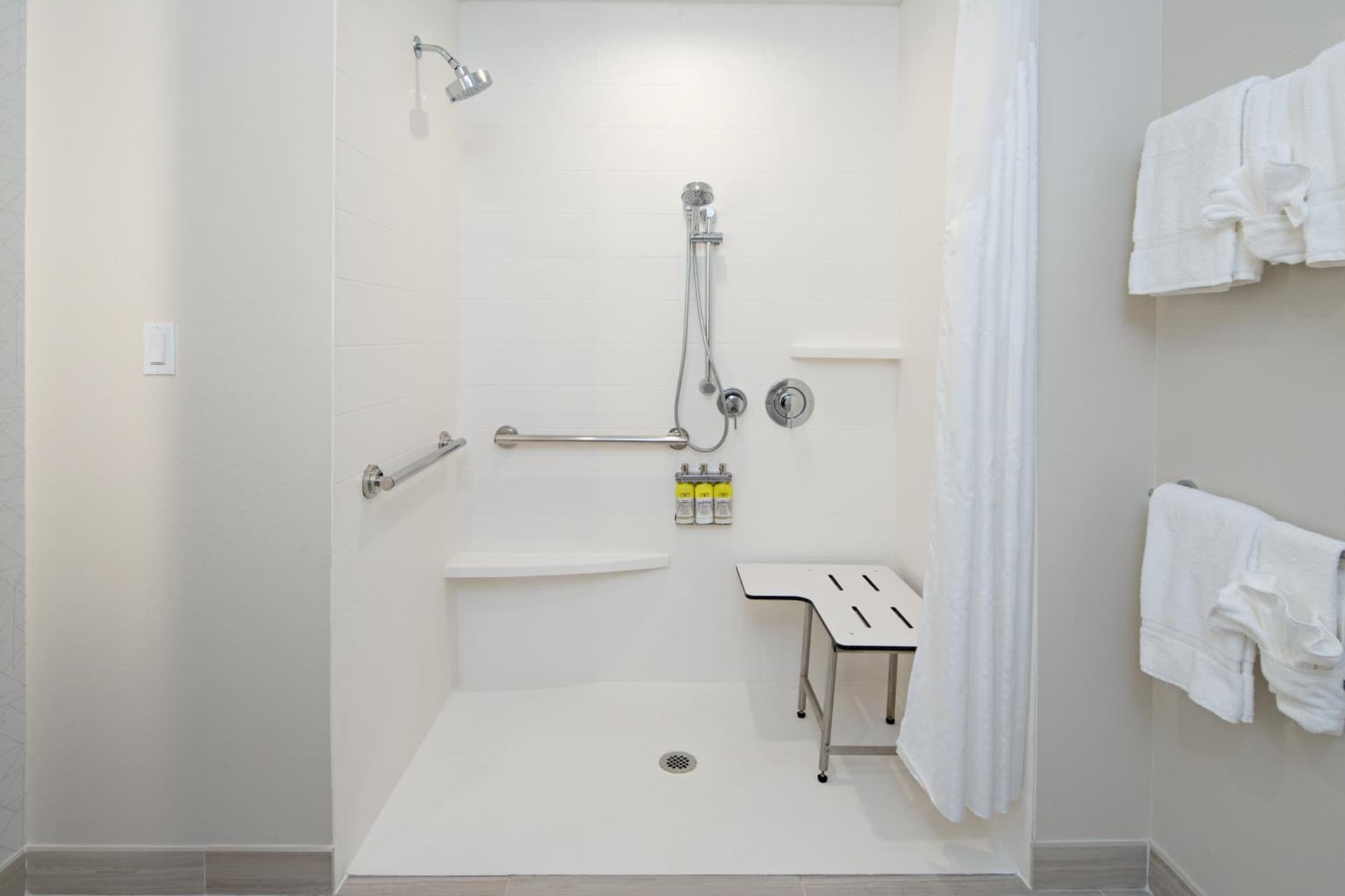 Holiday Inn Express & Suites - Valencia - Santa Clarita by IHG gallery photo in Valencia, CA — image 45